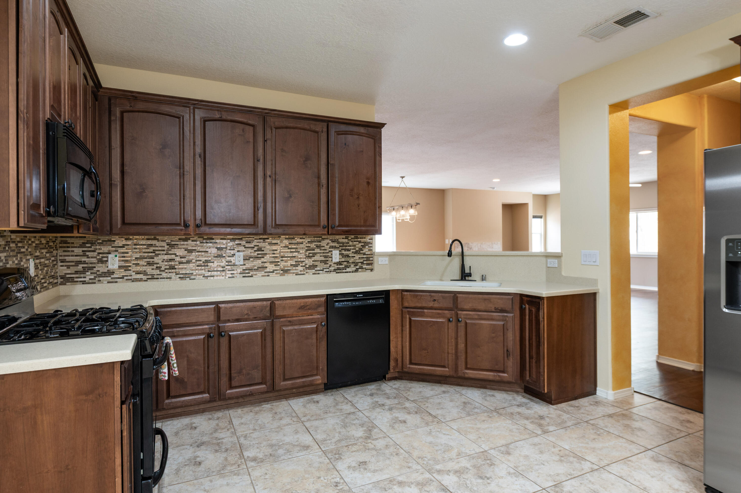 Photo 13 — 271 Zuni River Circle SW