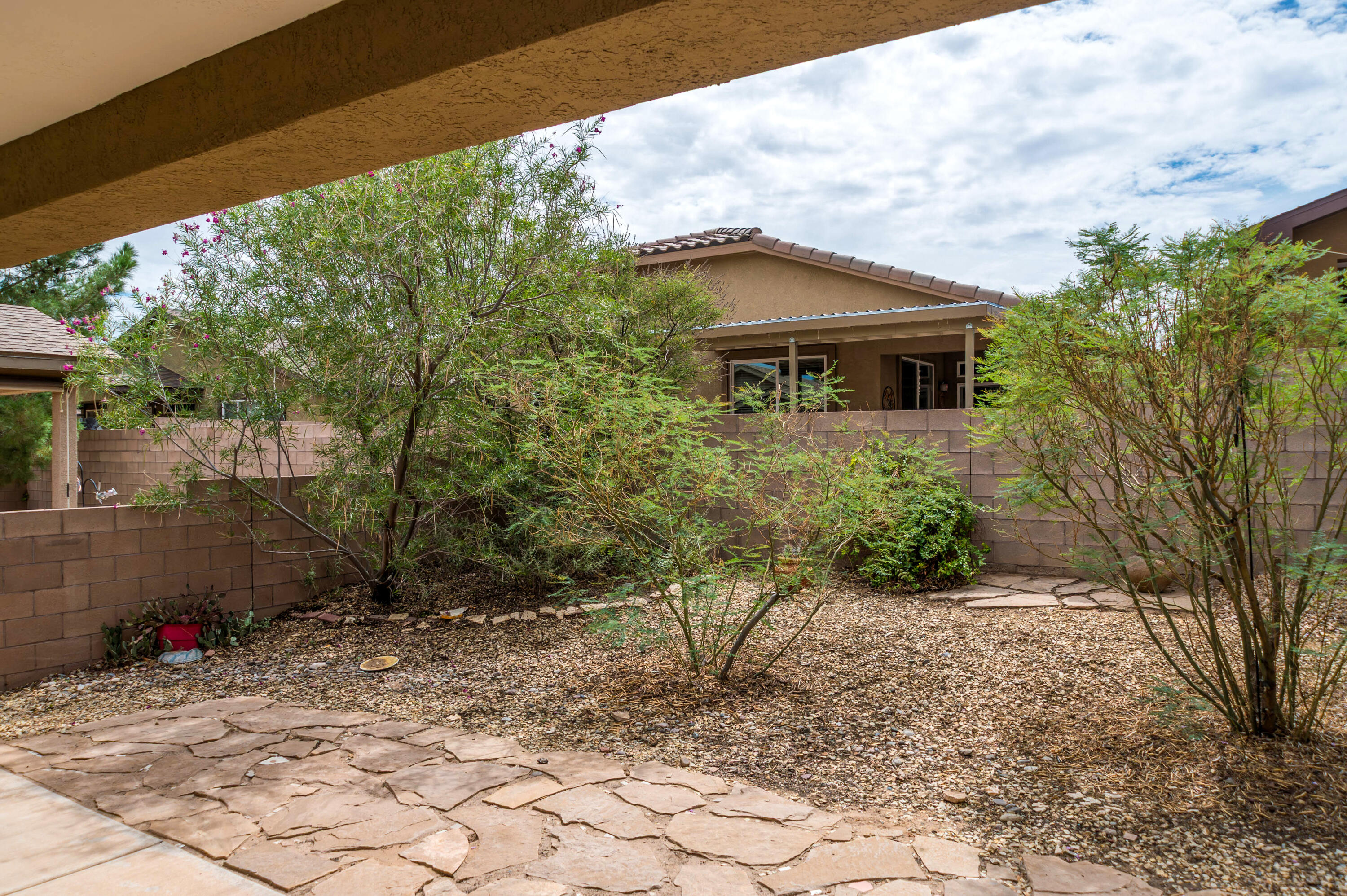Photo 2 — 271 Zuni River Circle SW