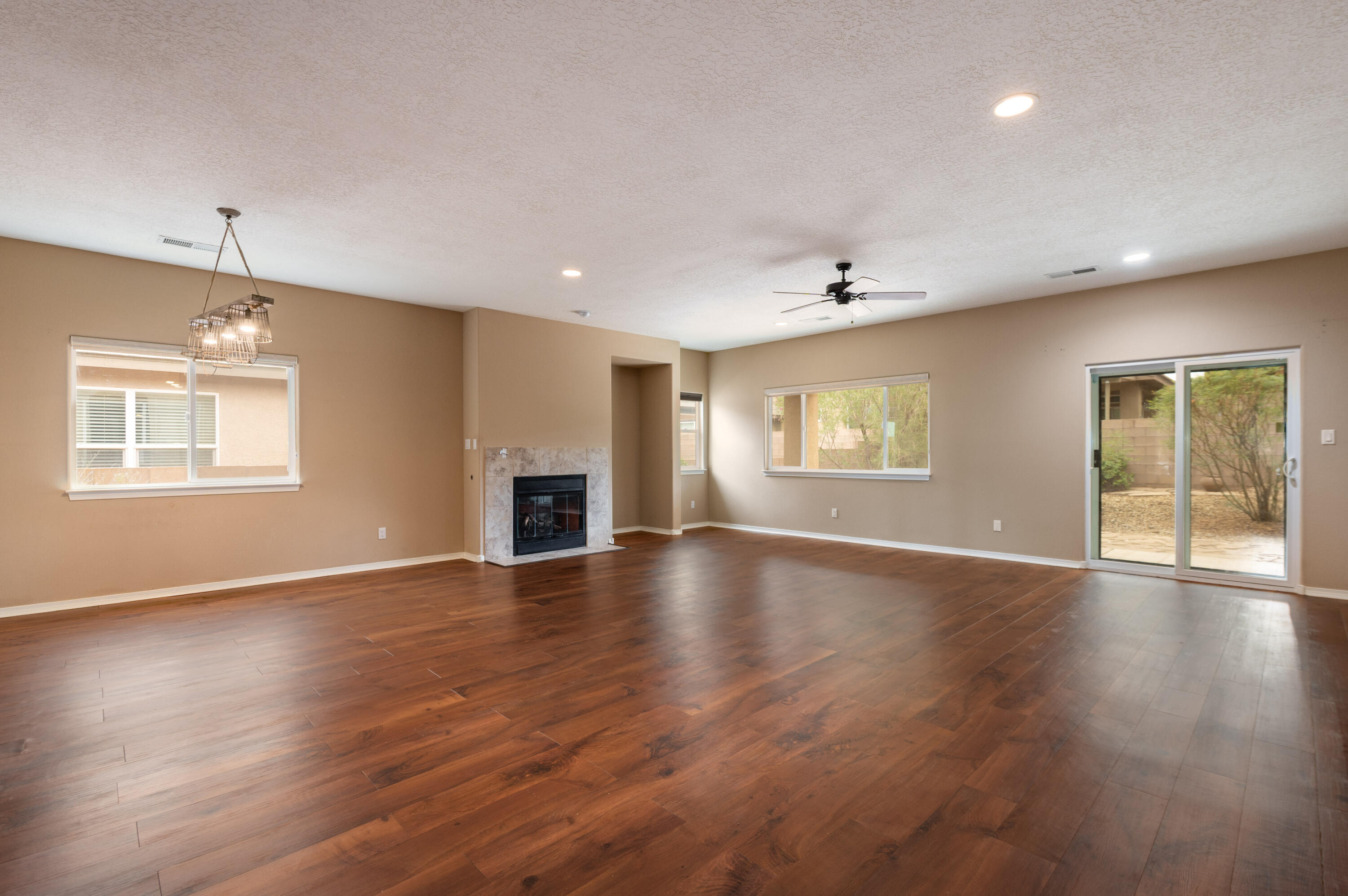 Photo 17 — 271 Zuni River Circle SW