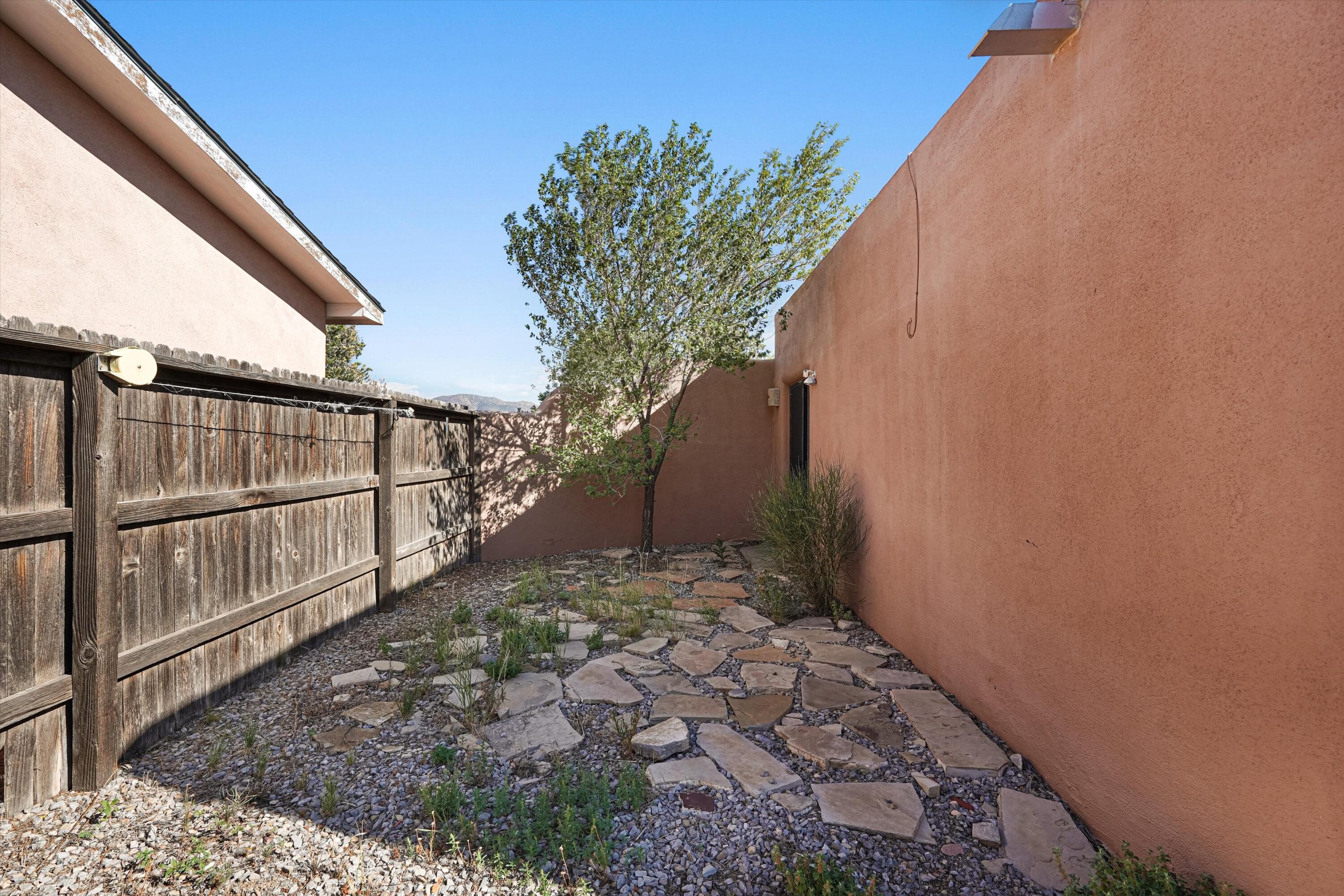 Photo 14 — 15 Lacy Road