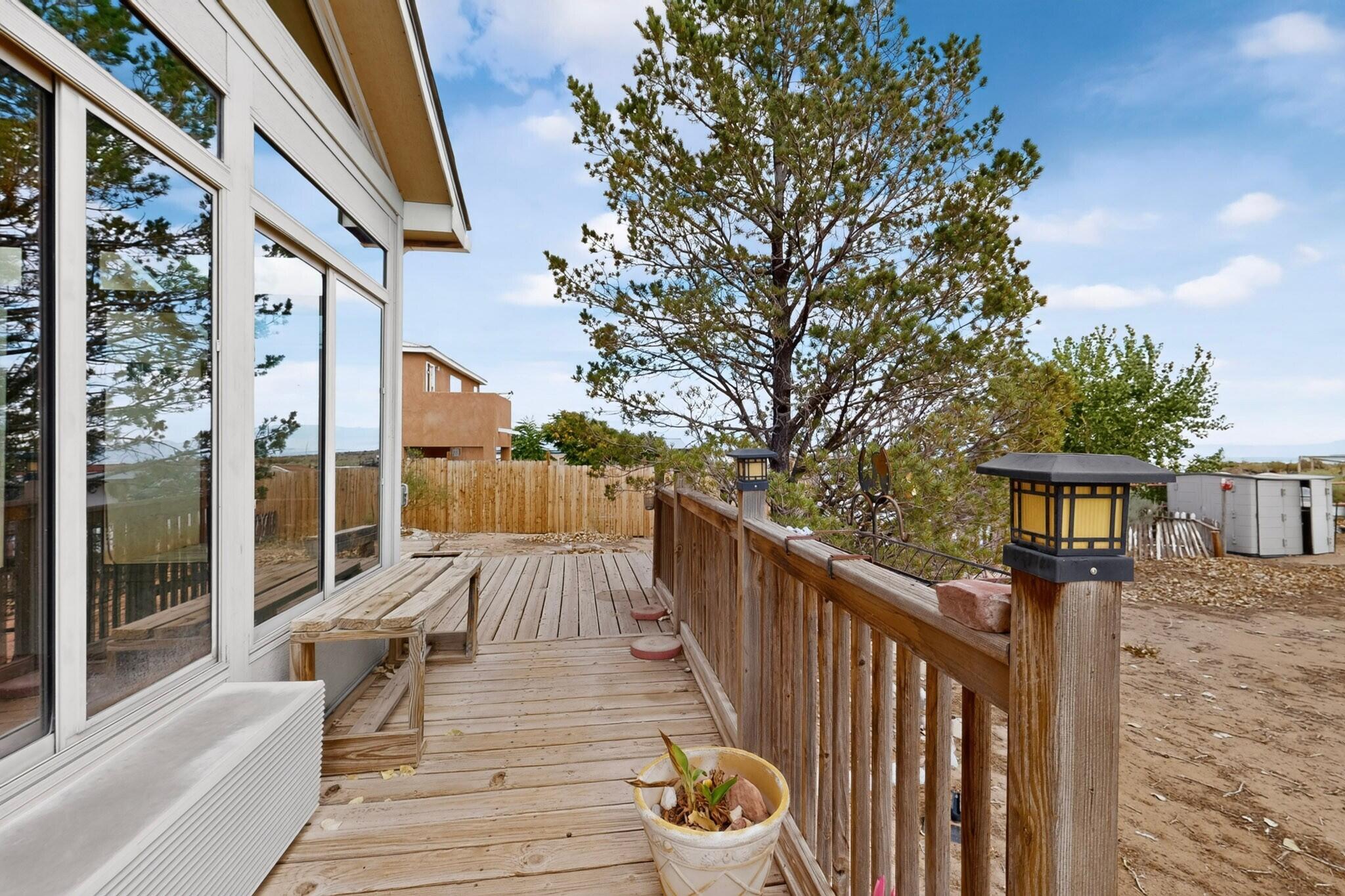 Photo 15 — 204 10th Avenue SW