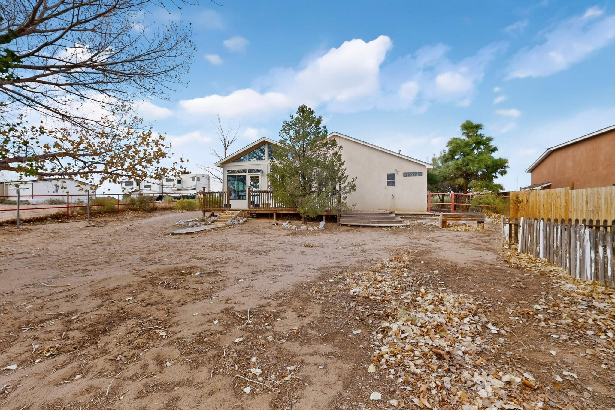 Photo 10 — 204 10th Avenue SW