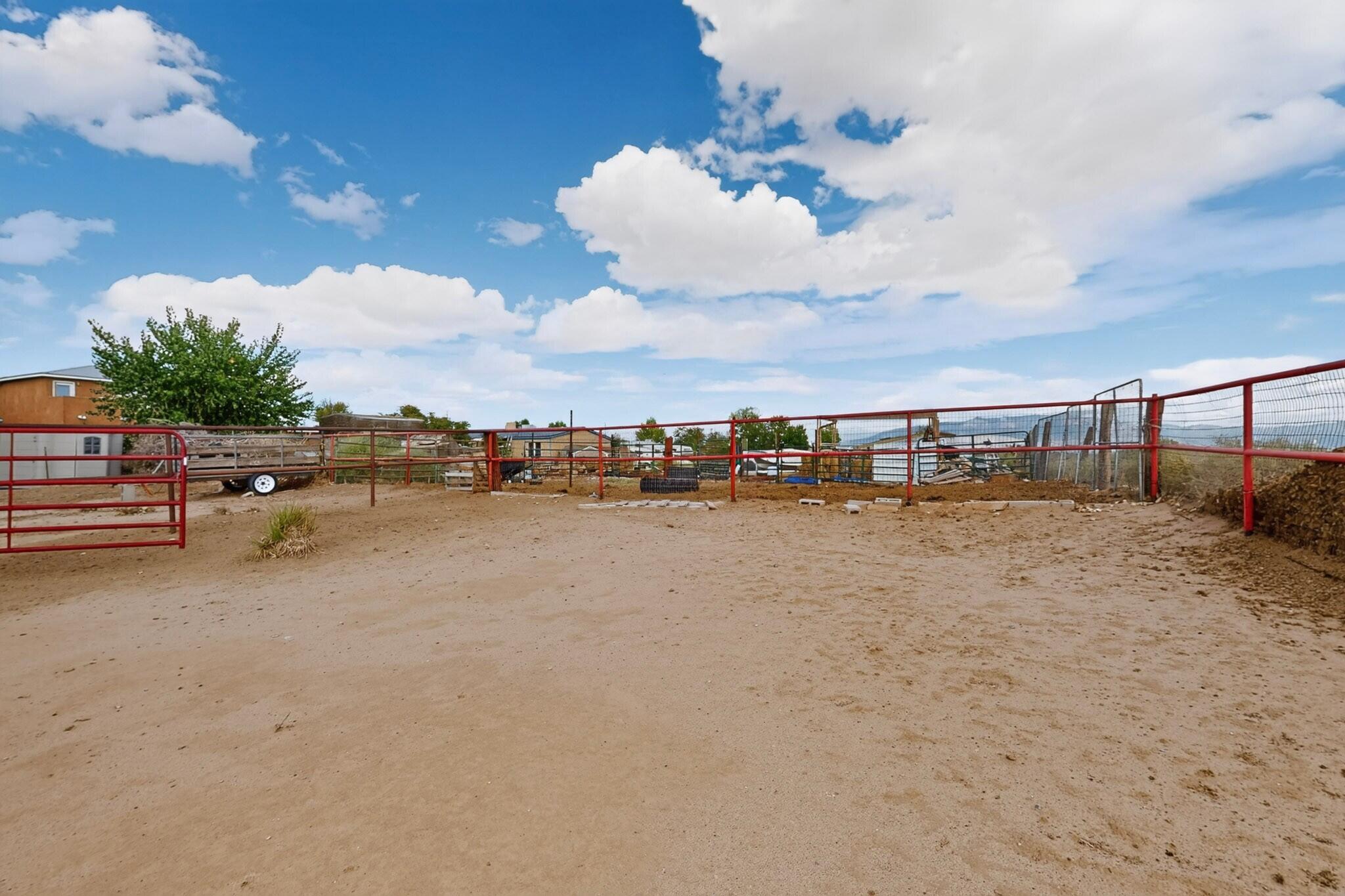Photo 5 — 204 10th Avenue SW