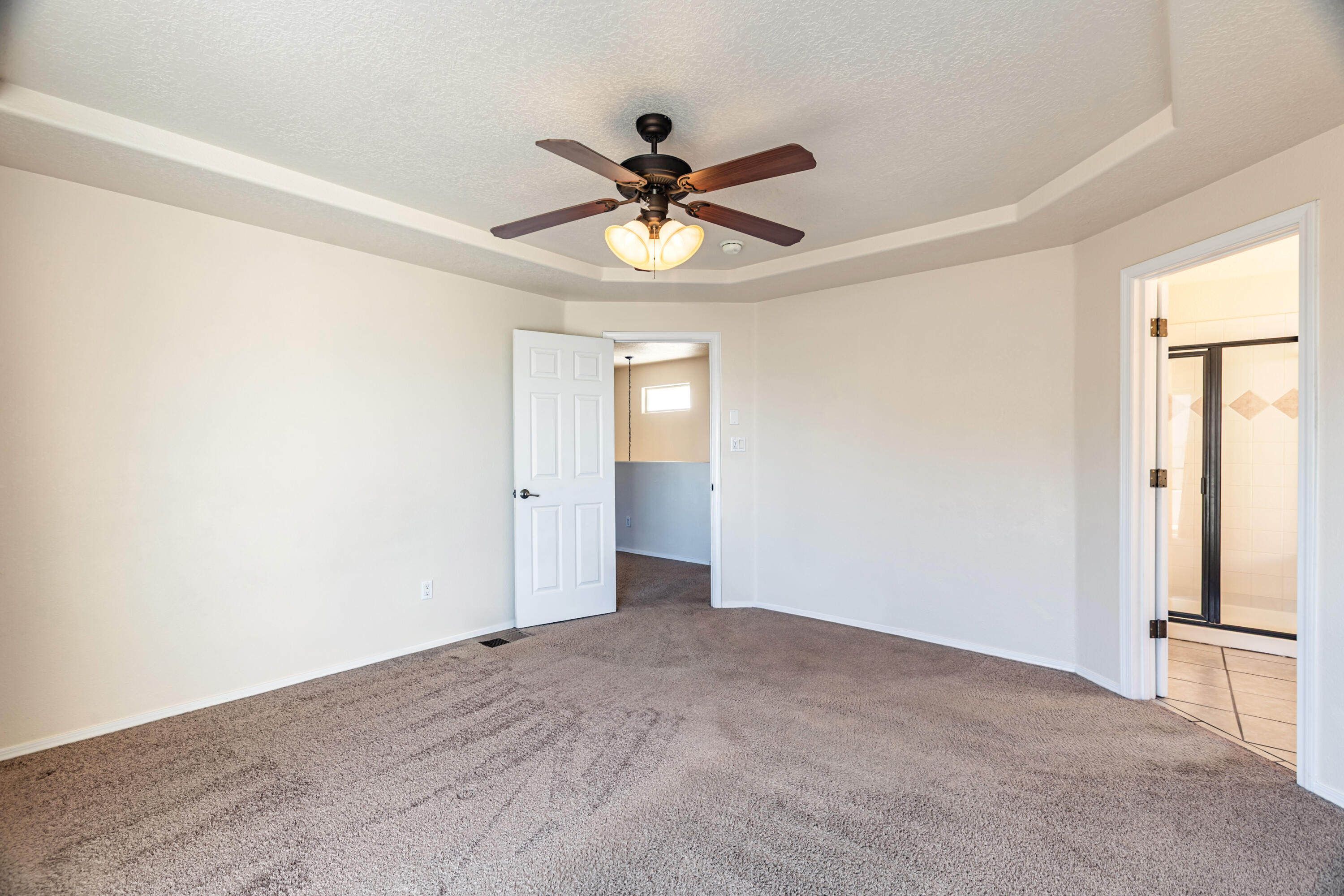 Photo 20 — 5832 Ermemin Avenue NW