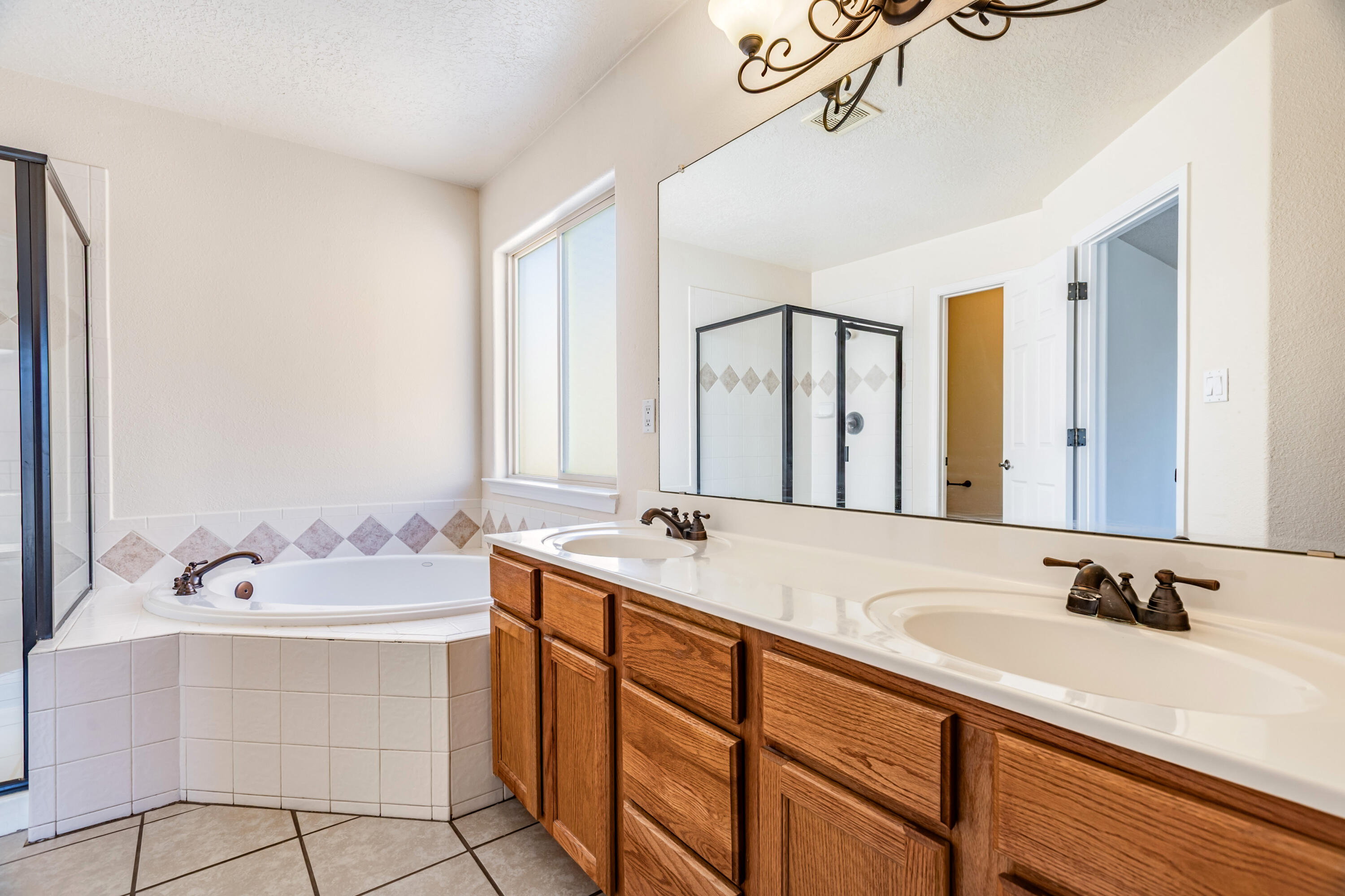 Photo 17 — 5832 Ermemin Avenue NW