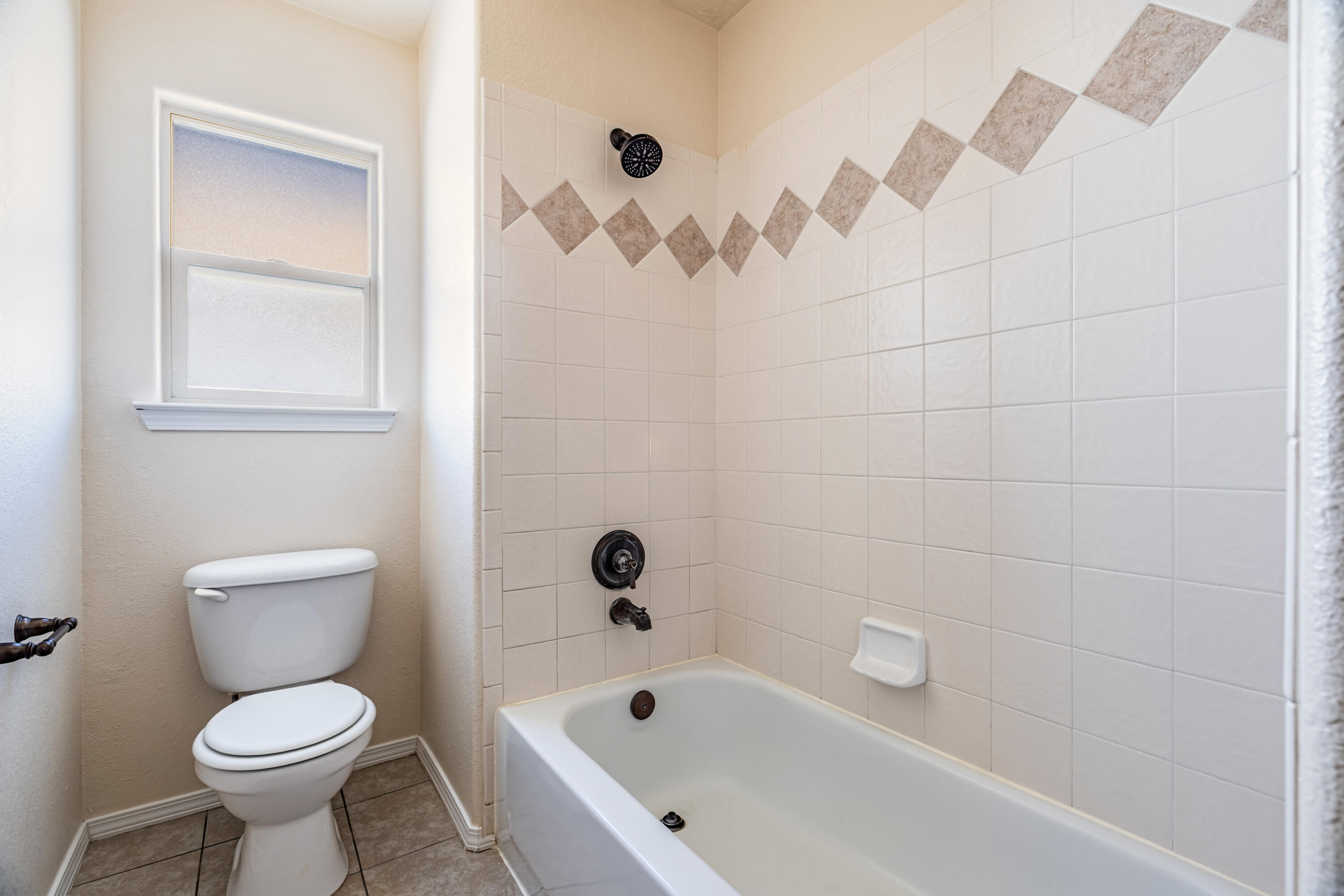 Photo 12 — 5832 Ermemin Avenue NW