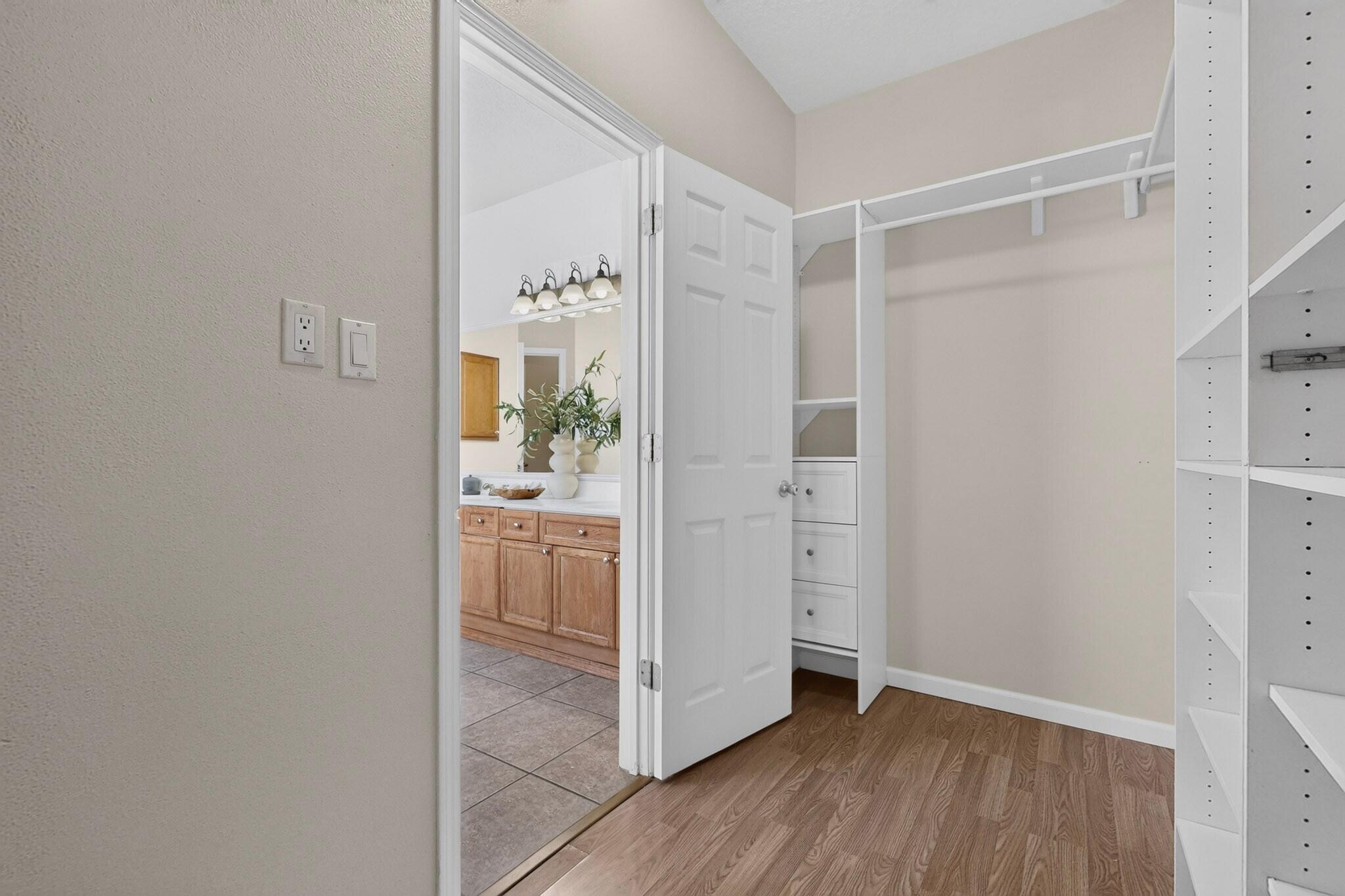 Photo 11 — 10705 Flagstone Place NW