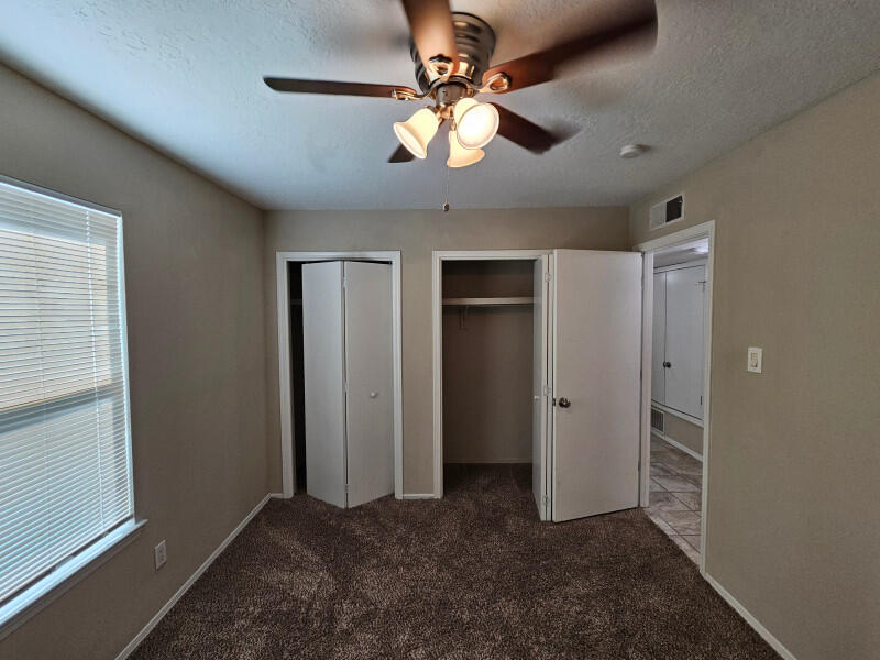 Photo 17 — 2832 Palo Verde Drive NE