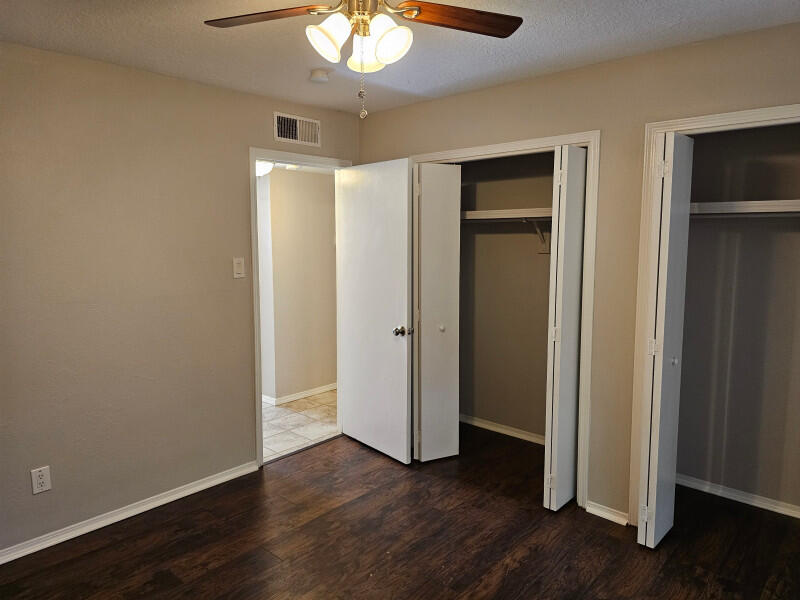 Photo 7 — 2832 Palo Verde Drive NE