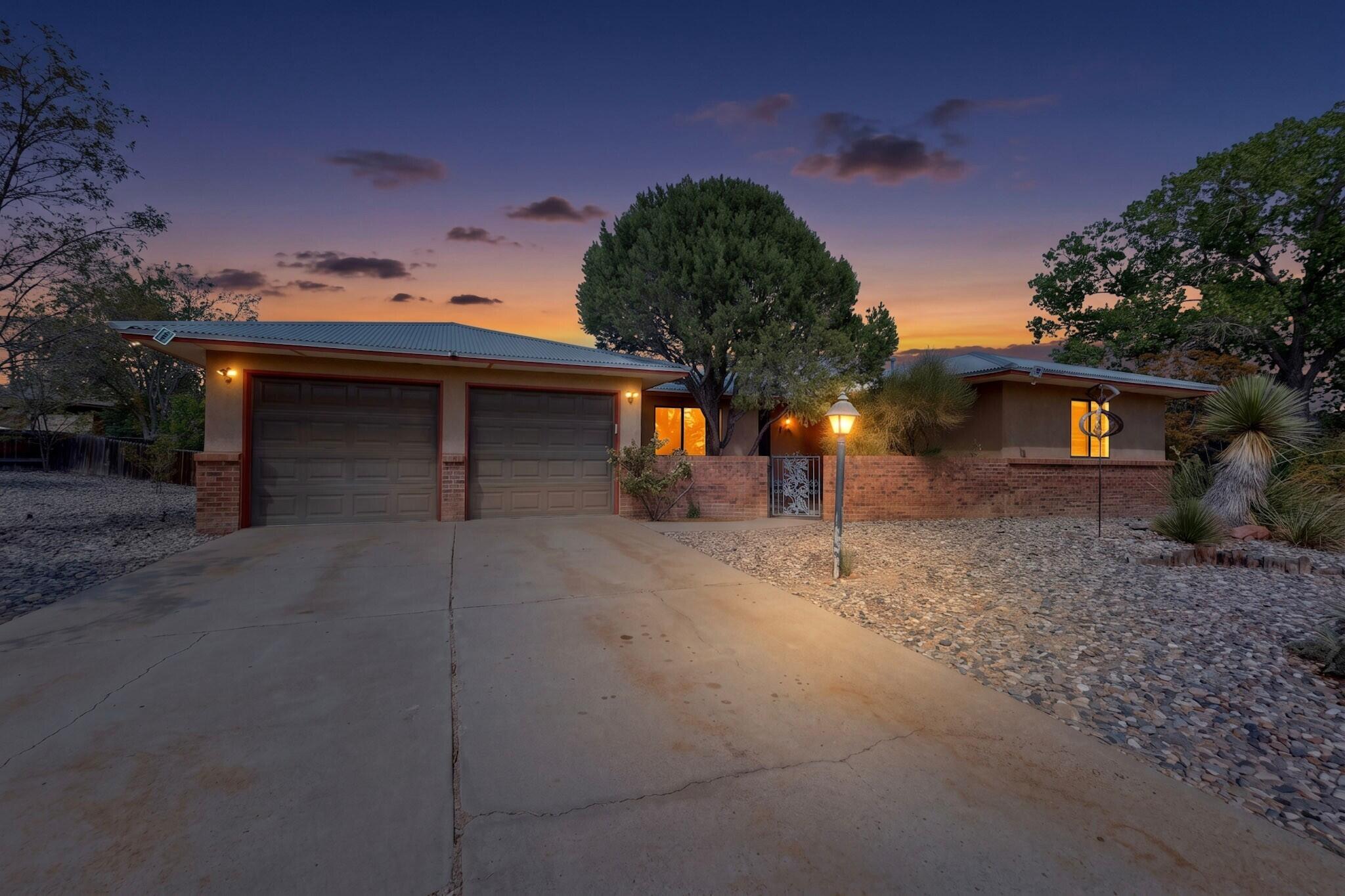 1445 Sunset Road SE, Rio Rancho, NM 87124
