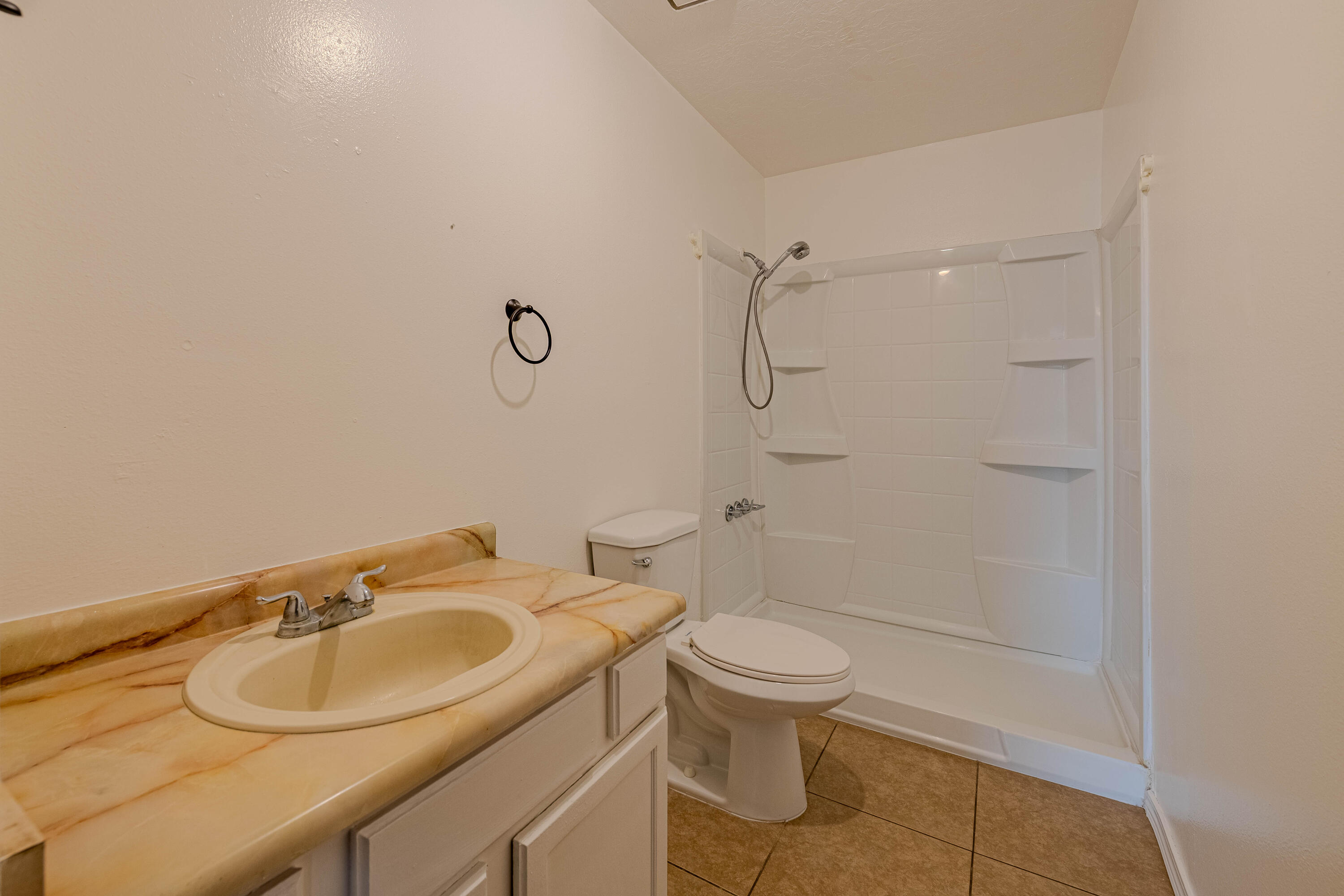 Photo 13 — 337 Los Pinos Road