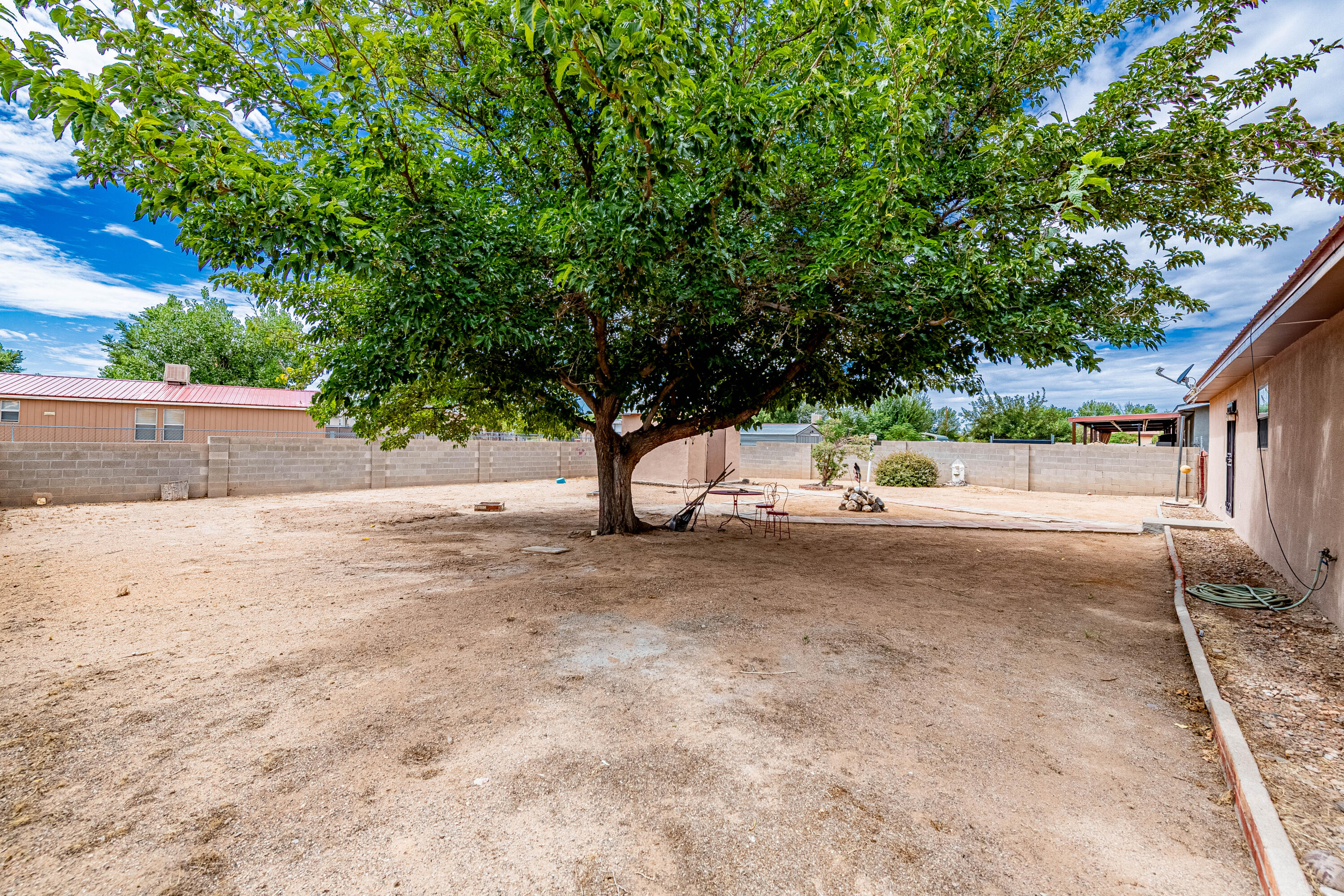 Photo 8 — 337 Los Pinos Road