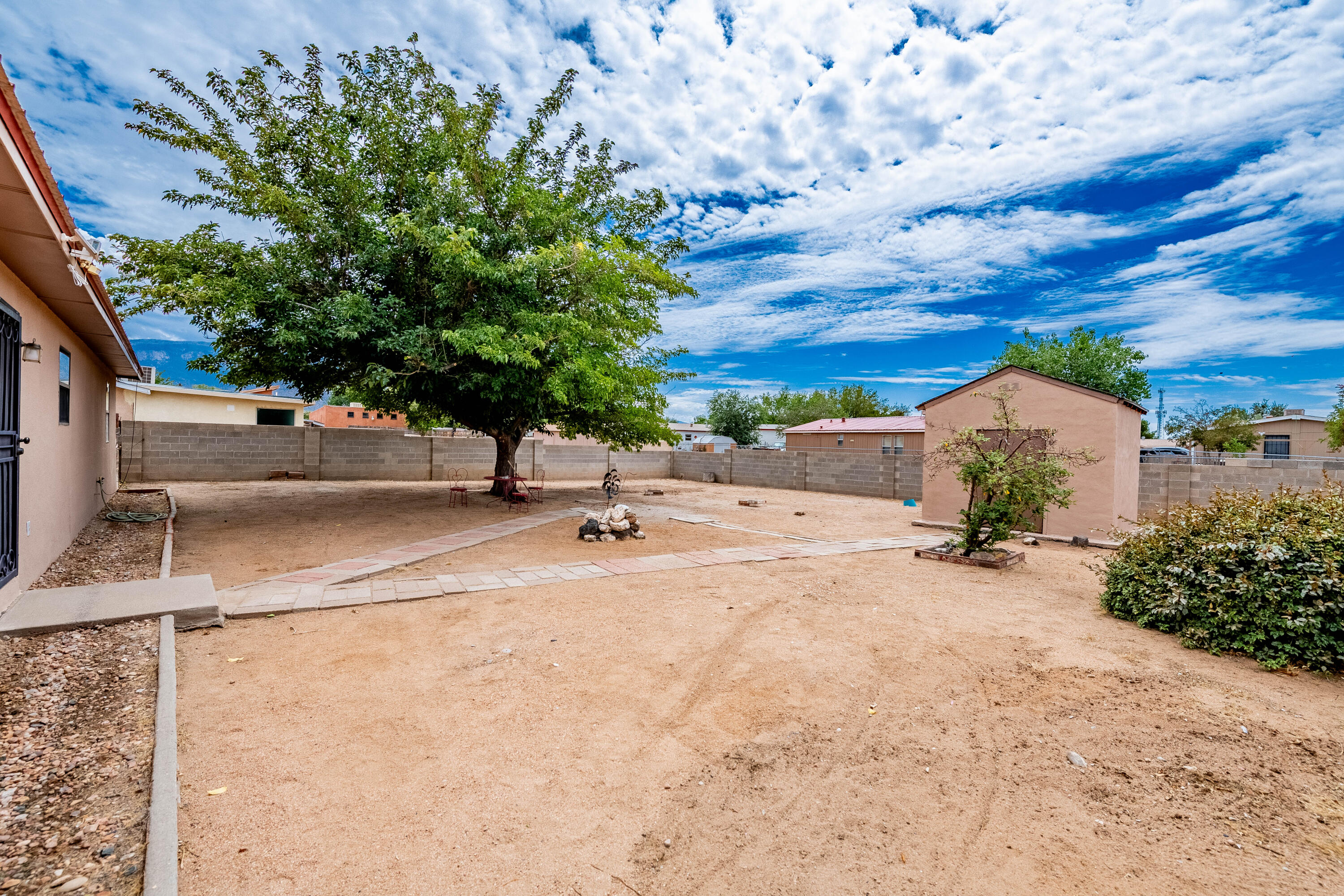 Photo 6 — 337 Los Pinos Road