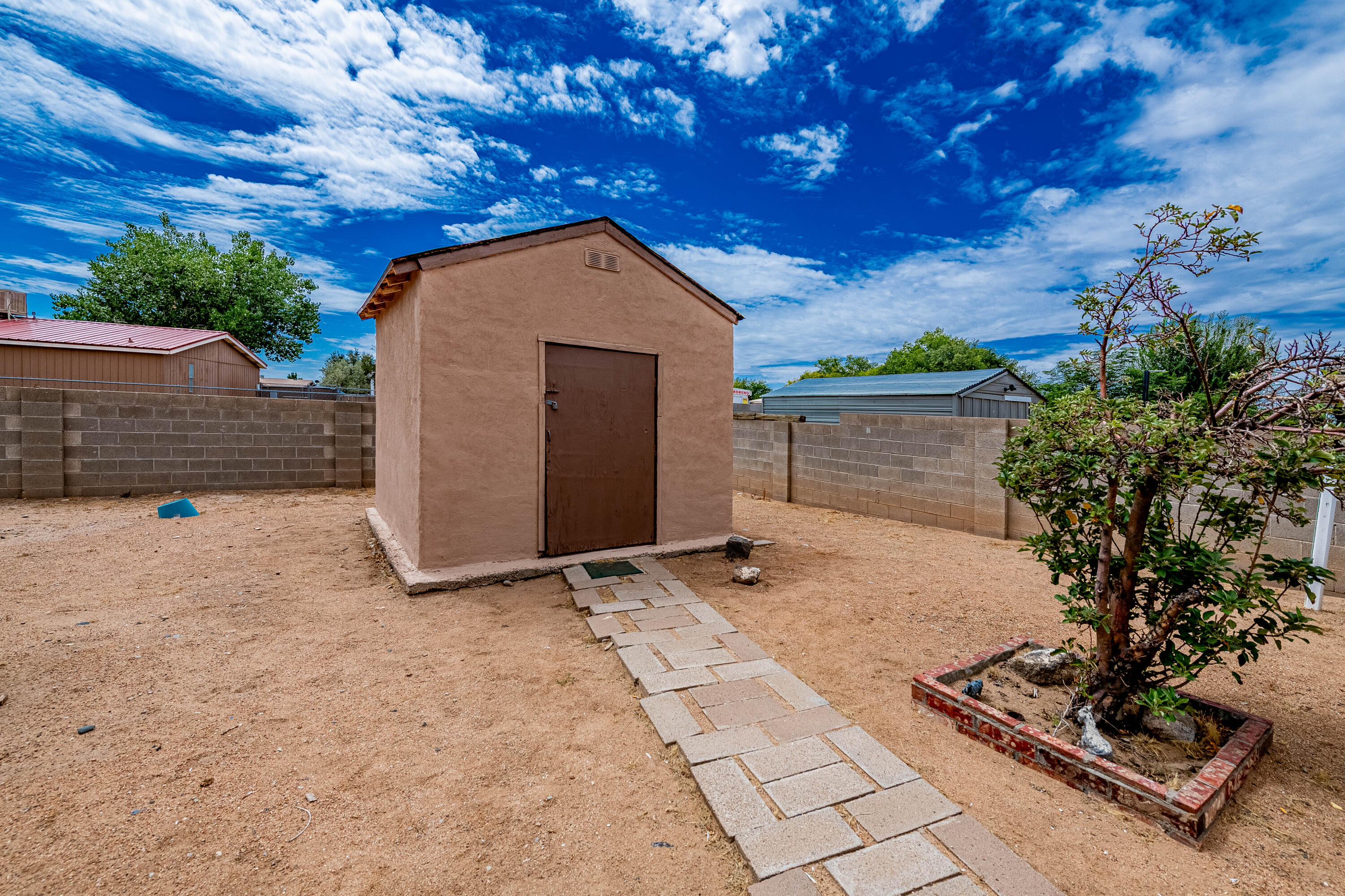 Photo 5 — 337 Los Pinos Road
