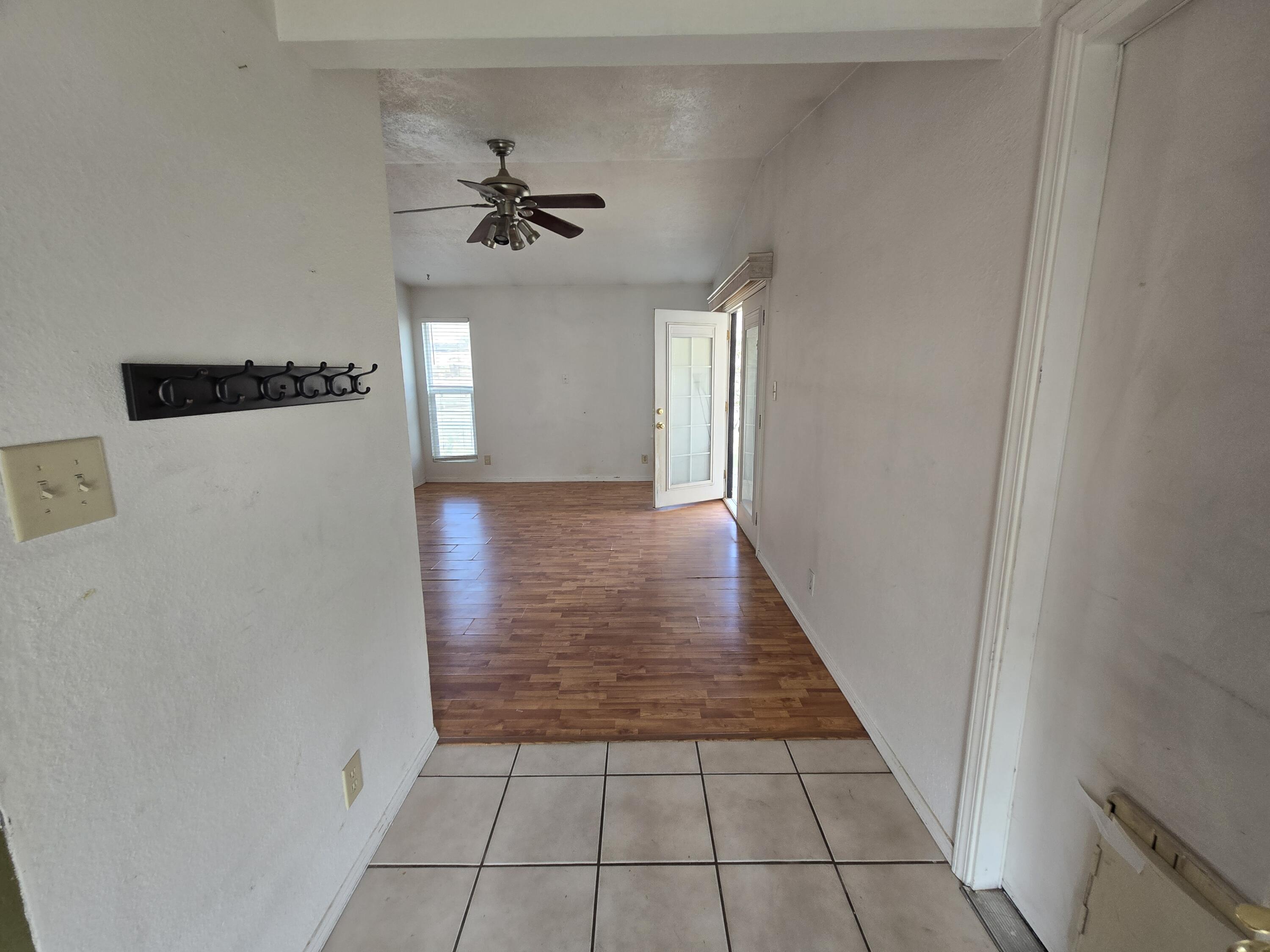 Photo 19 — 590 Hewlett Drive NE