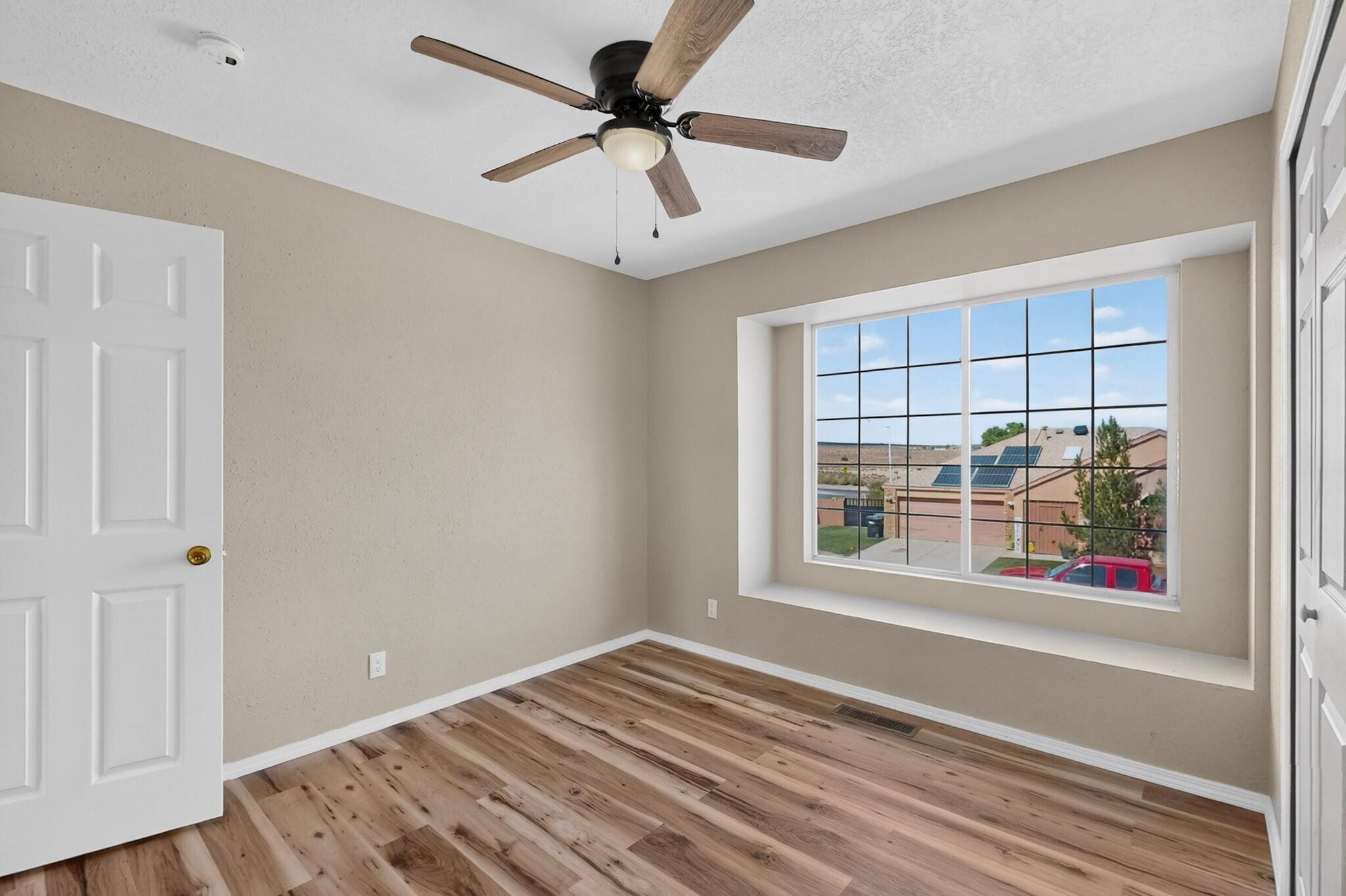 Photo 19 — 1833 Strawberry Drive NE