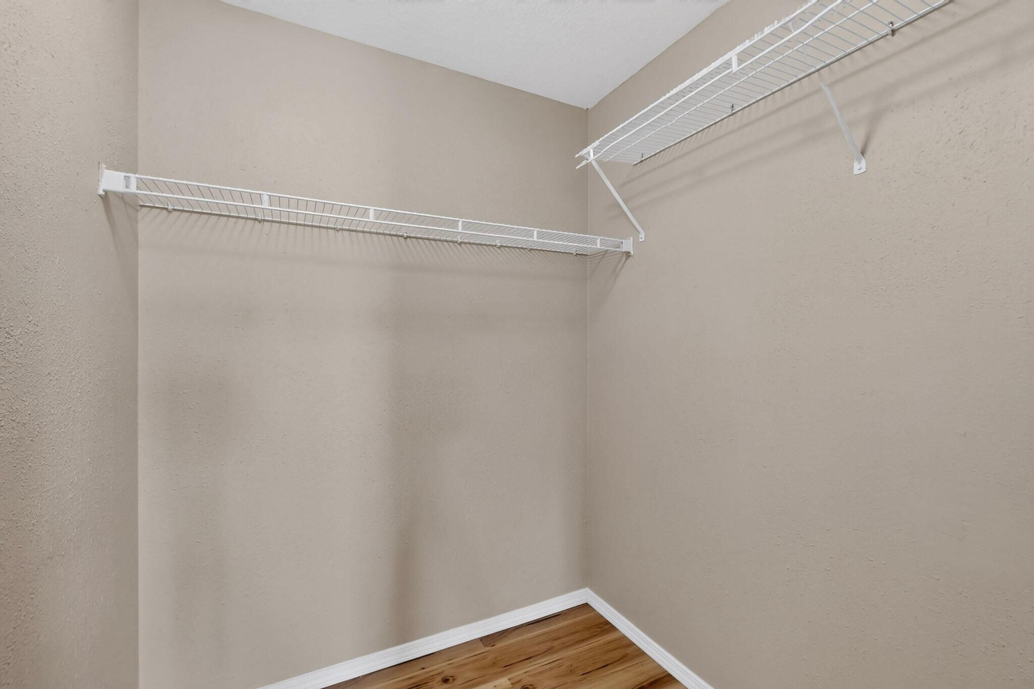 Photo 11 — 1833 Strawberry Drive NE