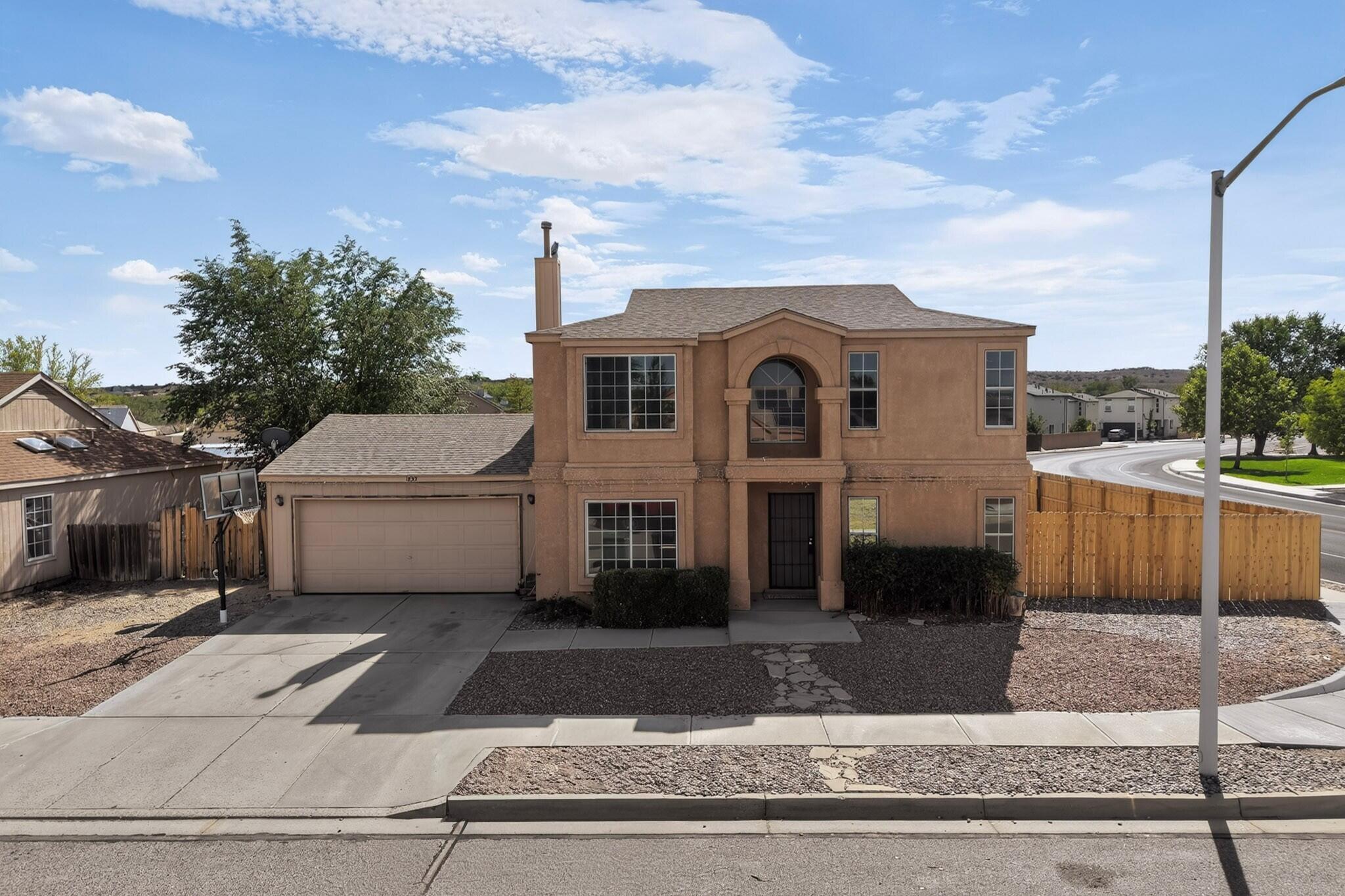 Photo 3 — 1833 Strawberry Drive NE