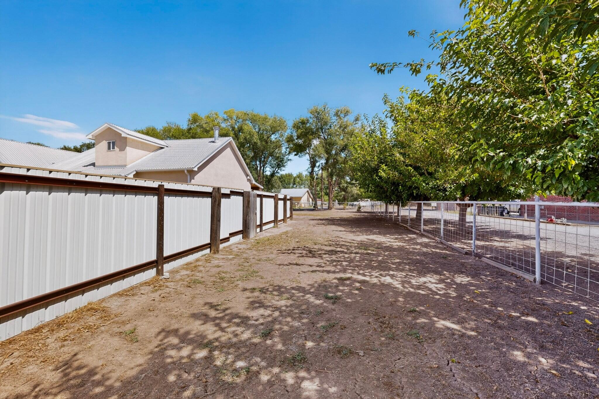 Photo 2 — 122 Valencia Road