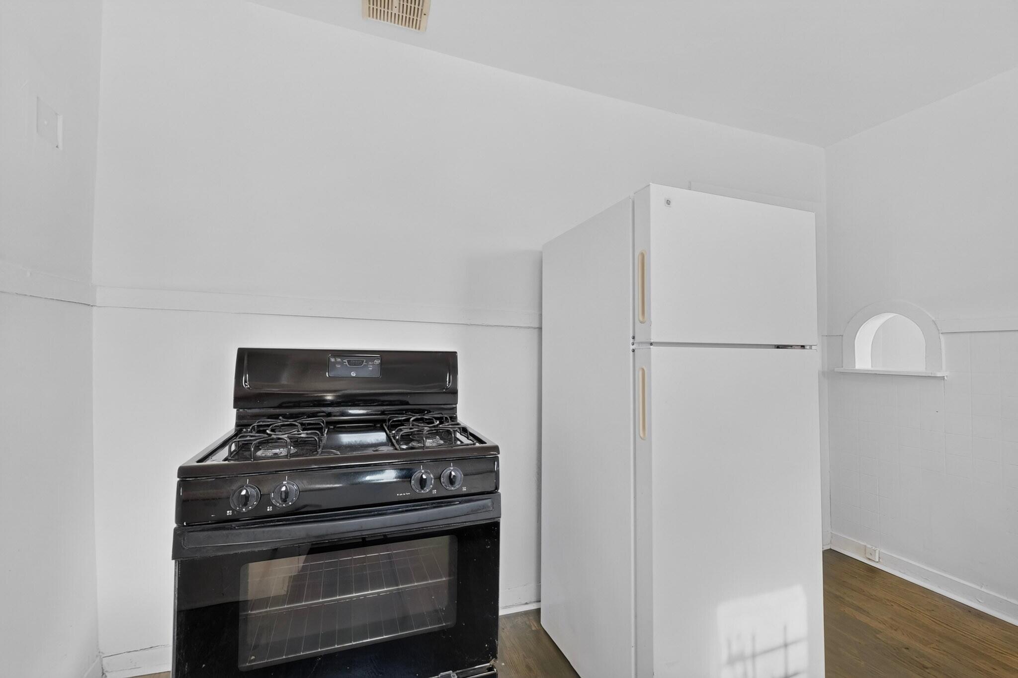 Photo 5 — 121 Arno Street SE