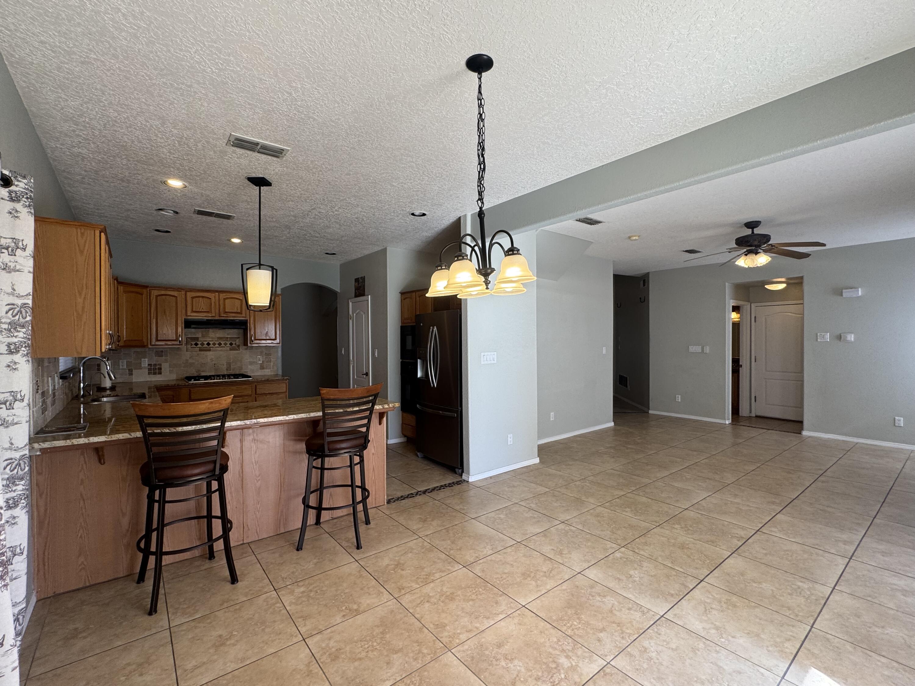 Photo 13 — 8808 Vallejo Place NE