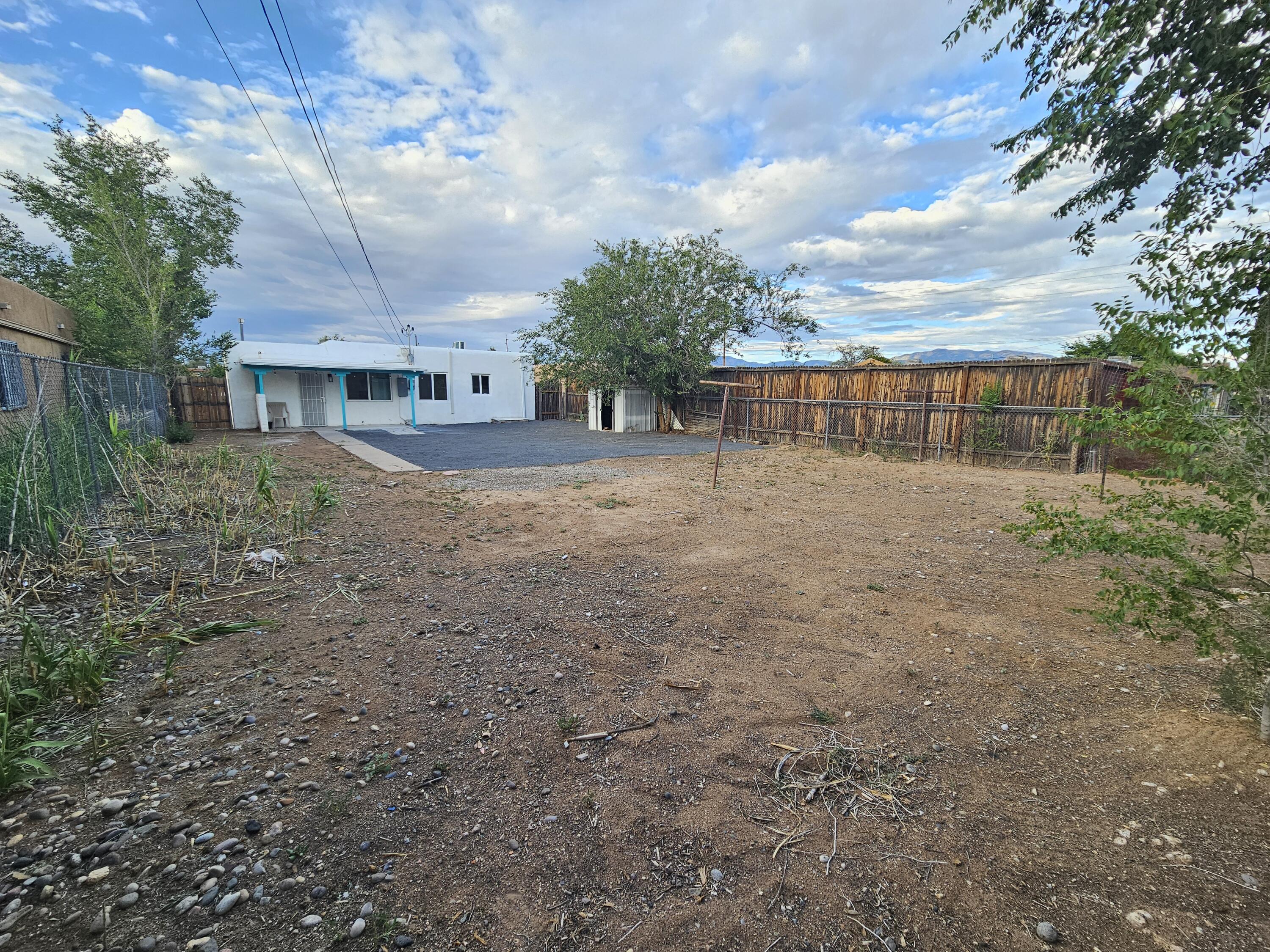 Photo 4 — 3428 Ross Avenue SE