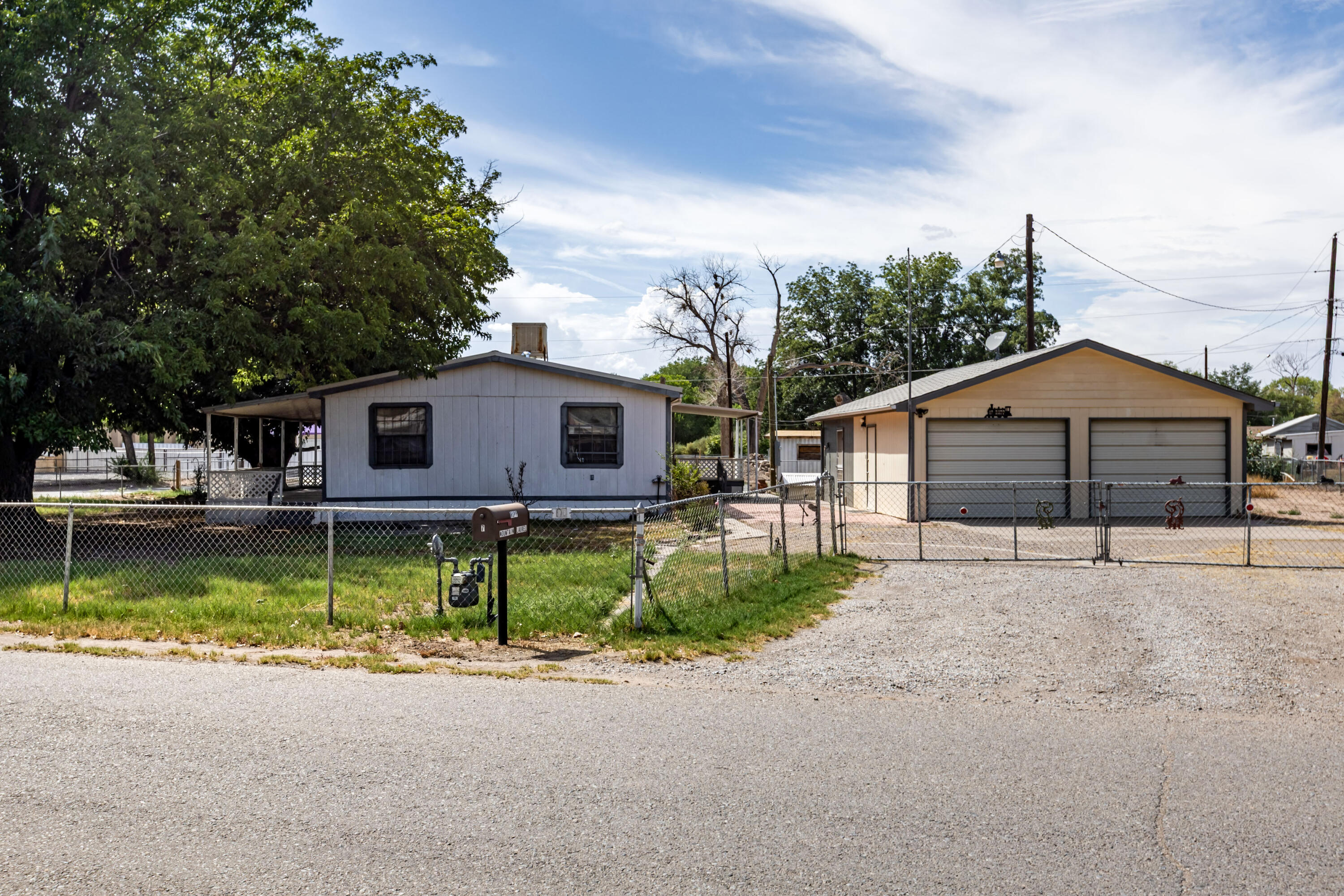 07 Mount Laurel Street, Los Lunas, NM 87031