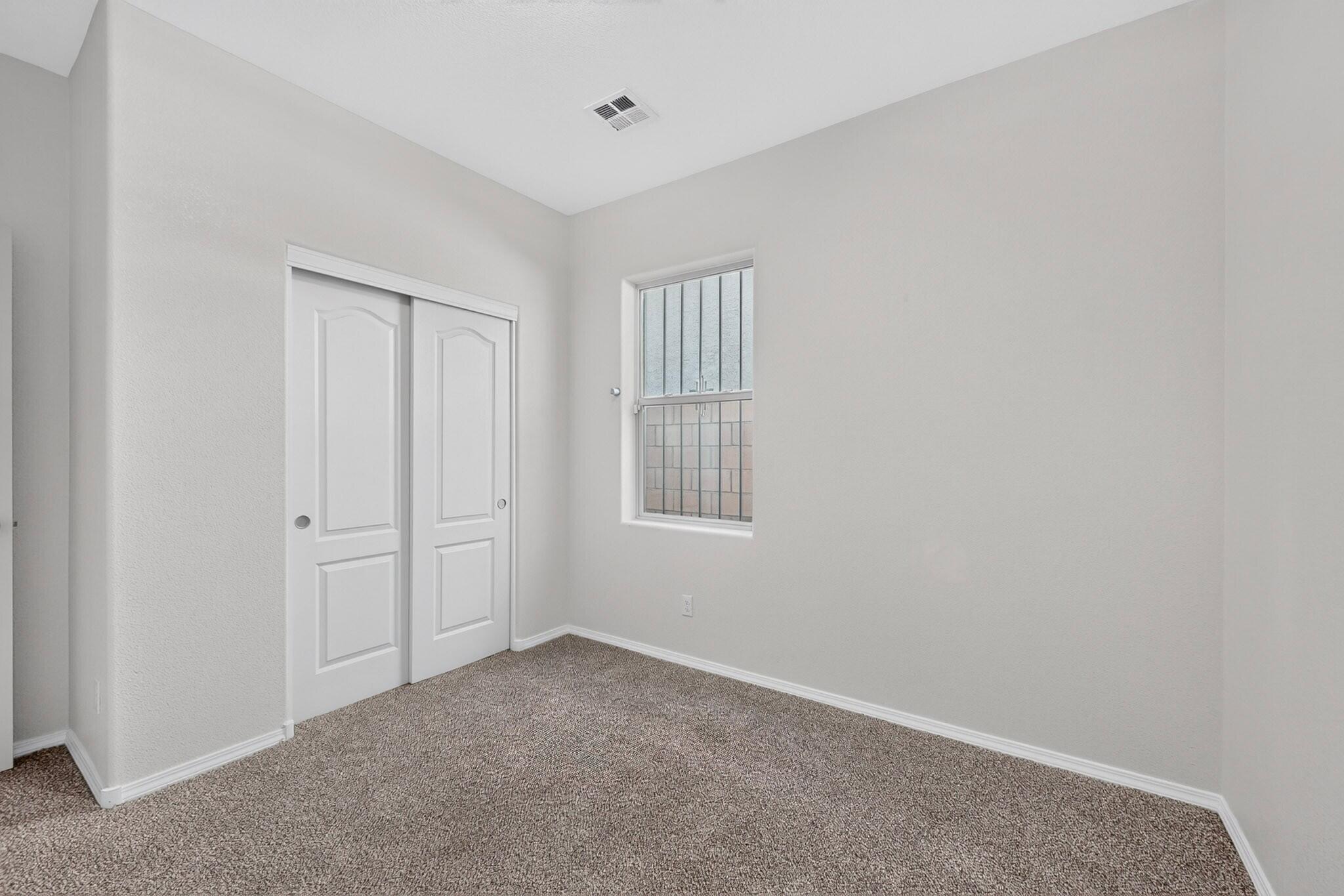 Photo 9 — 10039 Andrews Avenue SW