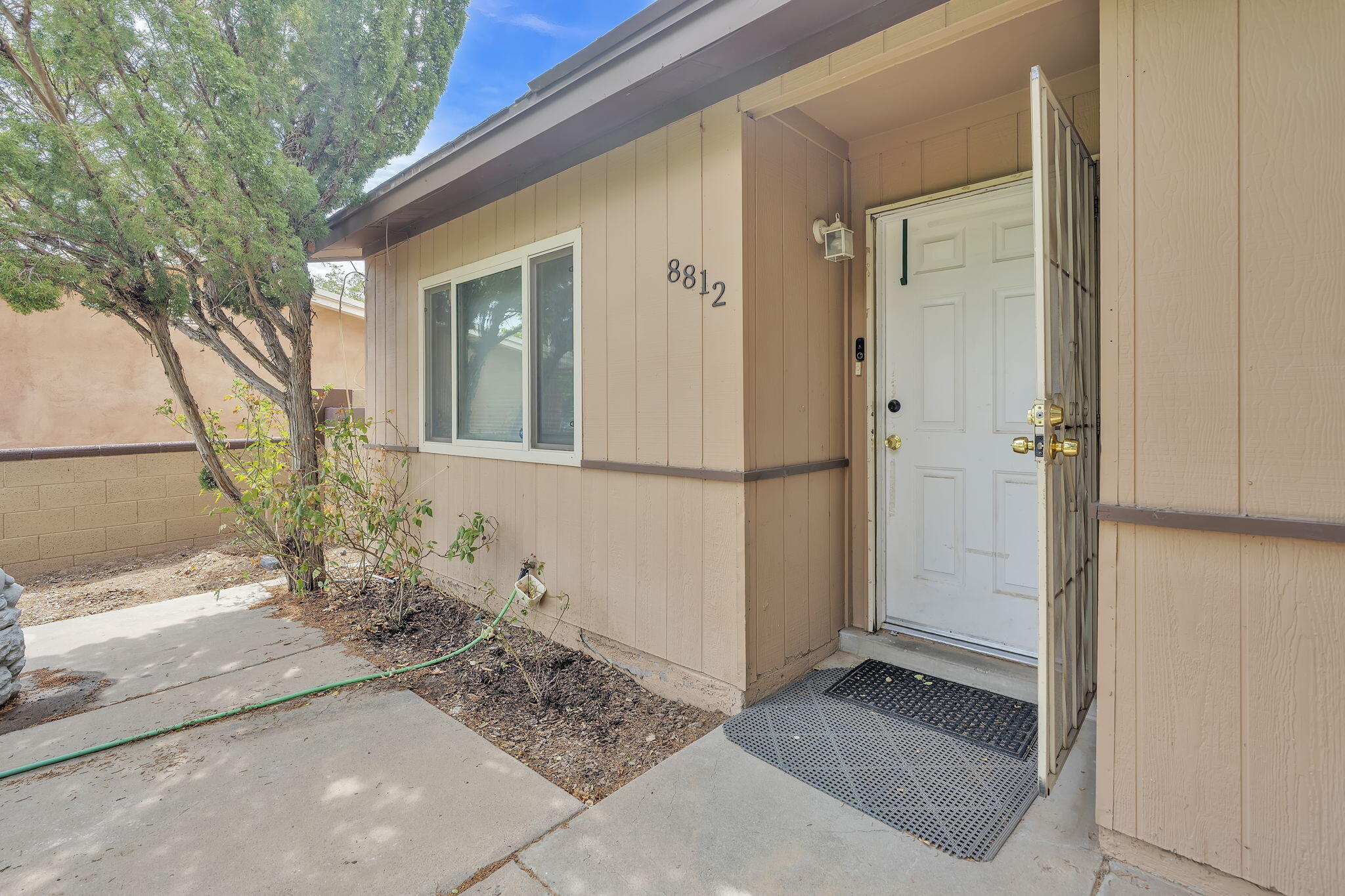 Photo 3 — 8812 Robby Avenue SW