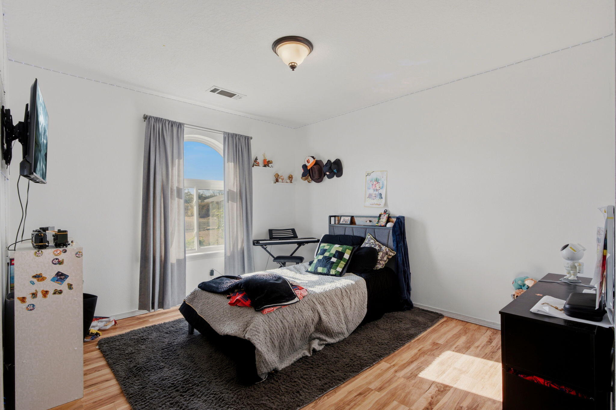 Photo 13 — 232 17th Street SE