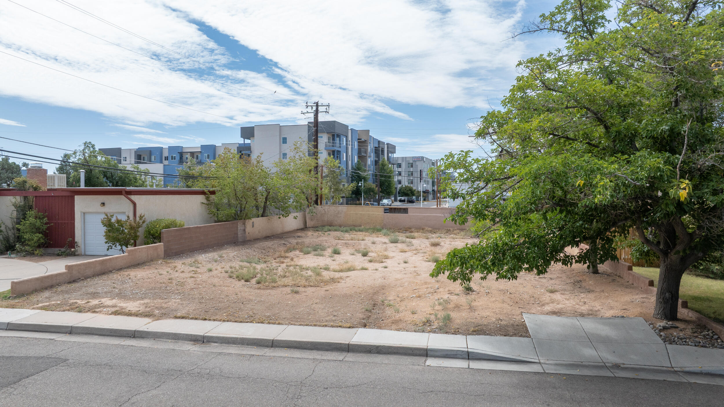 Photo 2 — 4100 Ridgeley Avenue NE