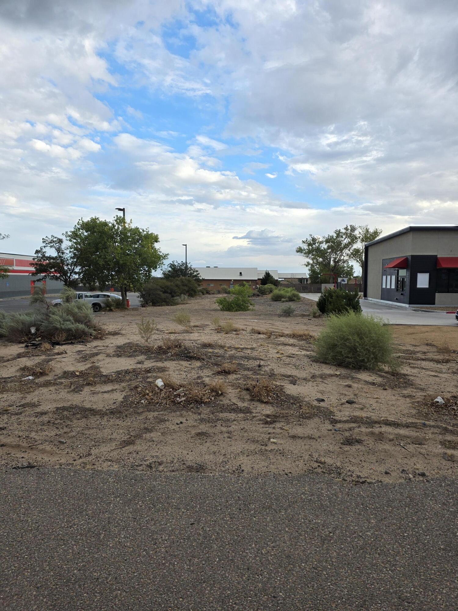 Photo 11 — 2202 Southern Boulevard SW 16