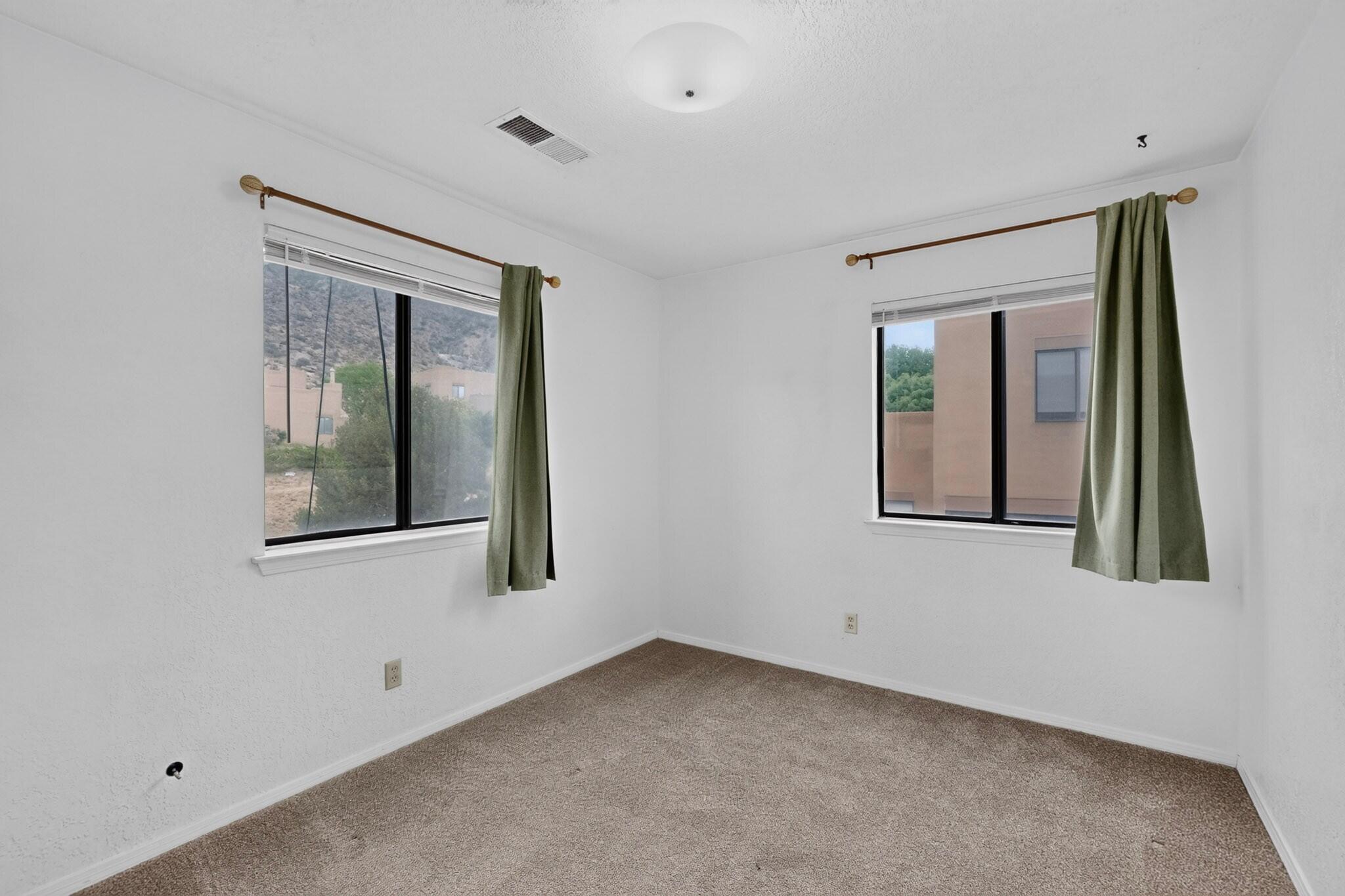 Photo 5 — 2900 Vista Del Rey NE UNIT 25B