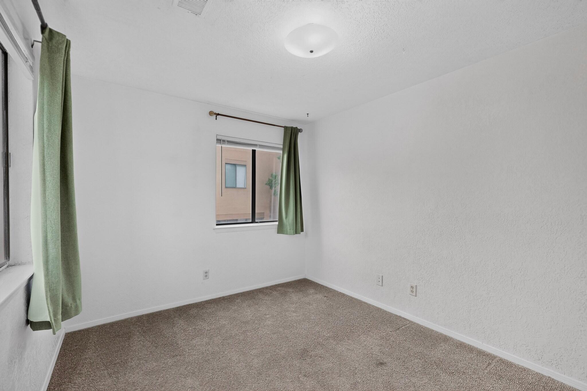 Photo 6 — 2900 Vista Del Rey NE UNIT 25B