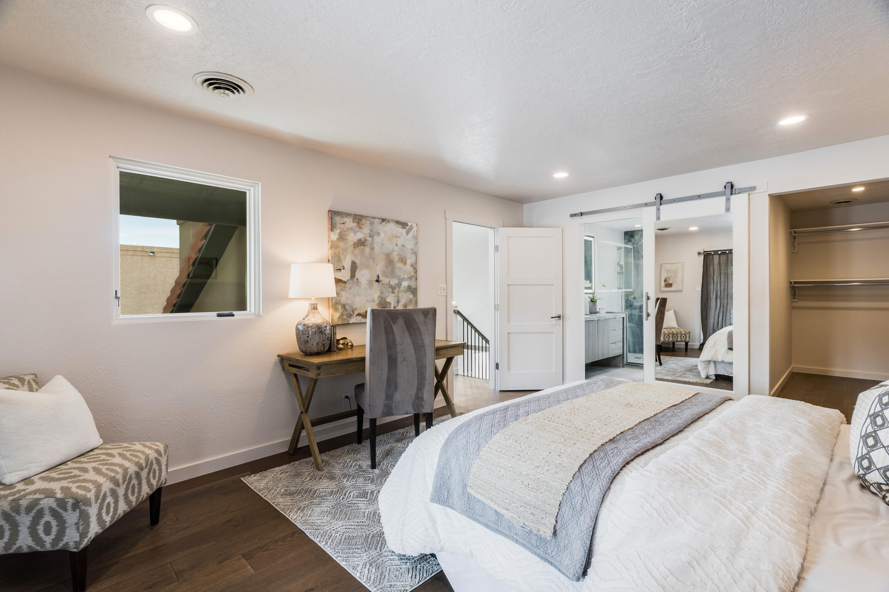Photo 11 — 6205 Academy Ridge Drive NE