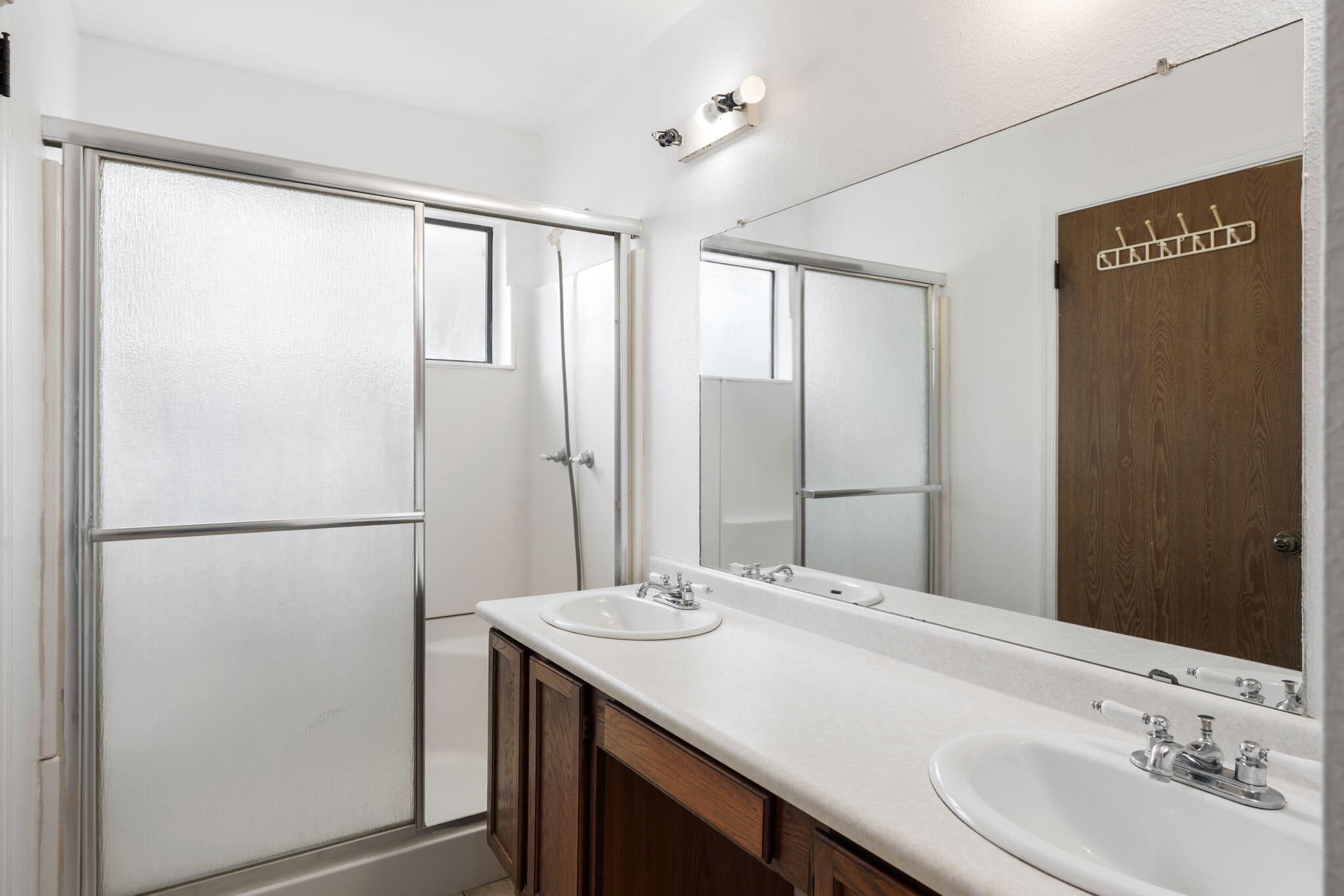 Photo 13 — 4913 Chromium Drive NE