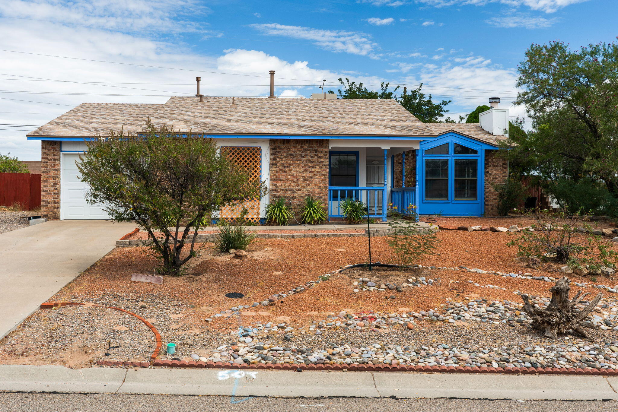 Photo 2 — 4913 Chromium Drive NE