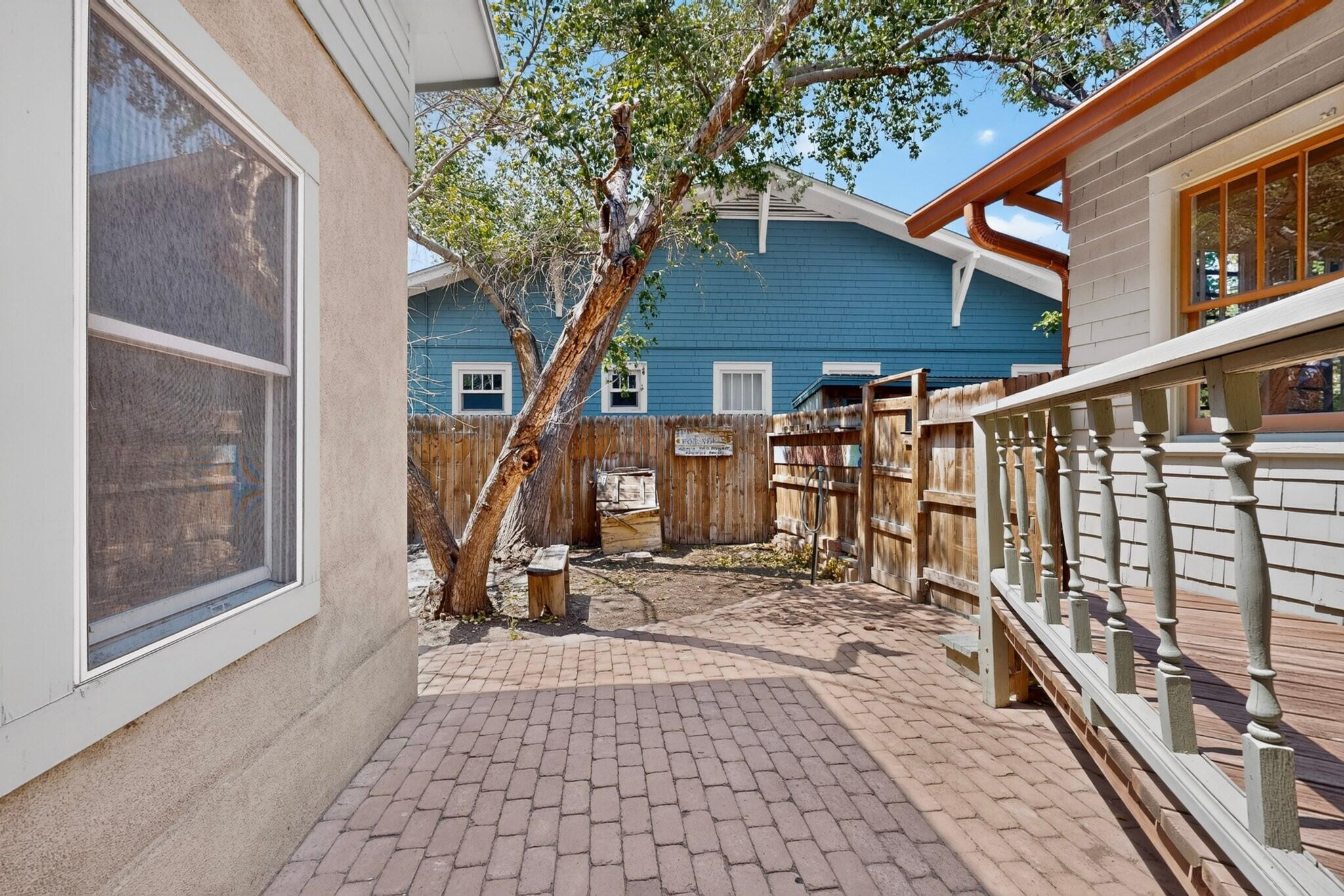 Photo 14 — 520 Luna Boulevard NW