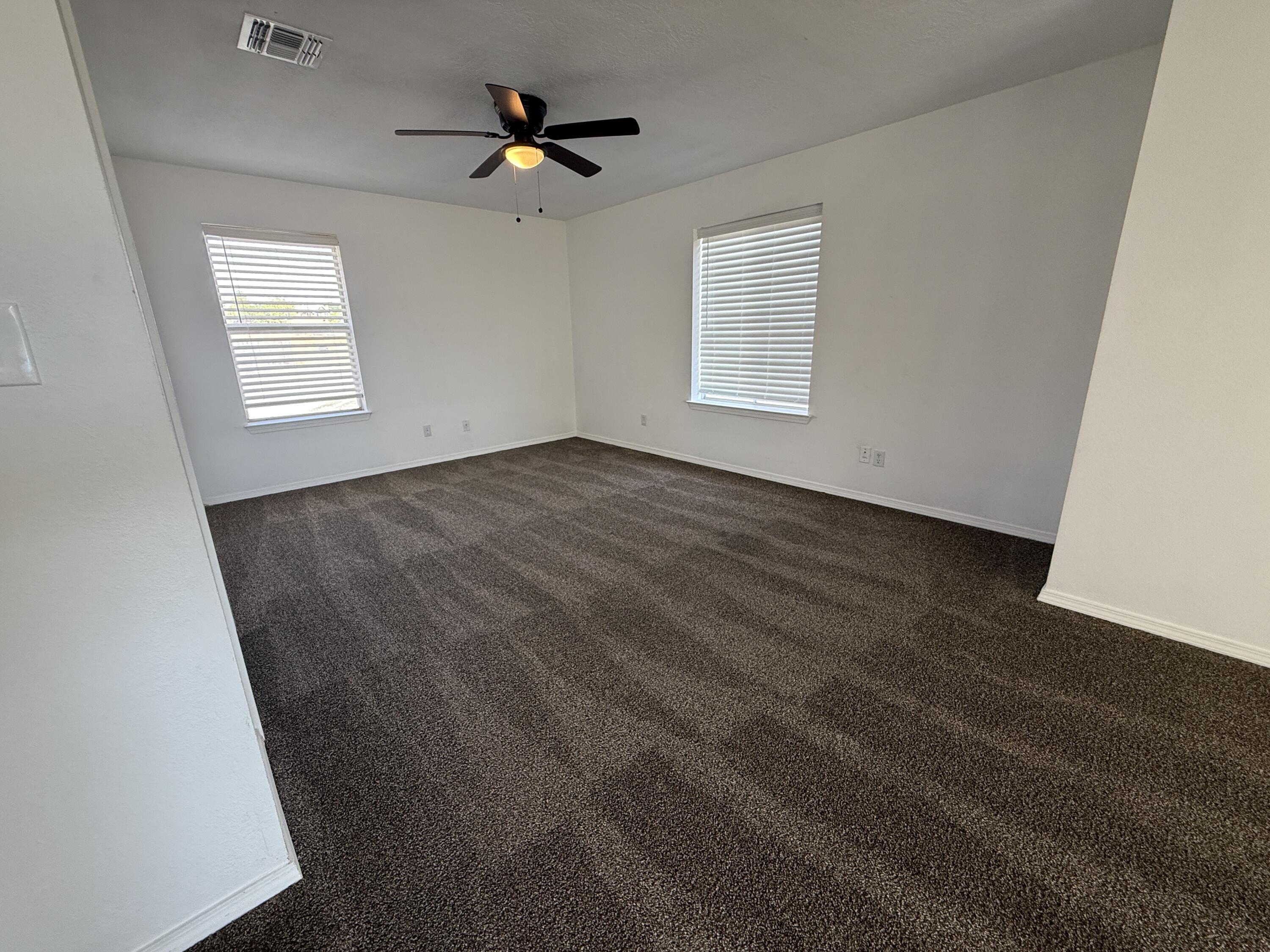 Photo 13 — 4808 Driftwood Avenue NW