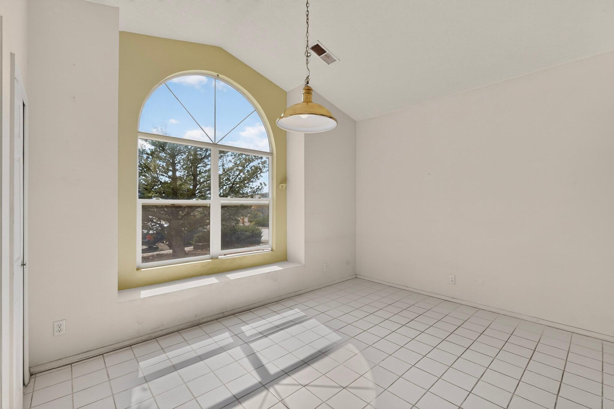 Photo 16 — 7201 Syr Court NE
