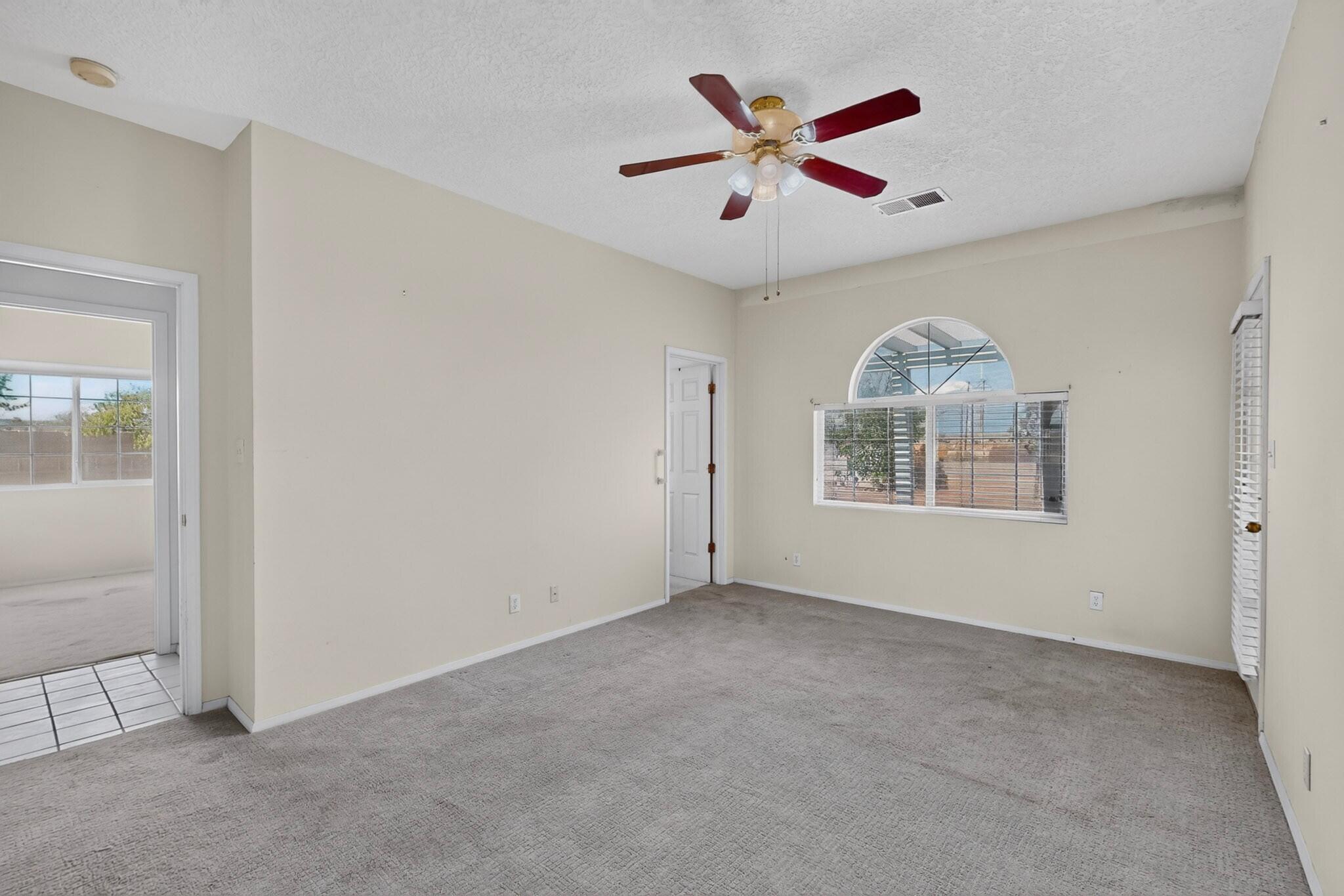 Photo 17 — 7201 Syr Court NE