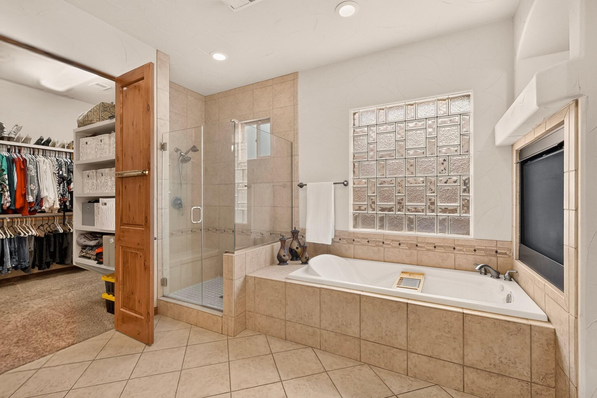 Photo 15 — 1220 Blanca Avenue NW