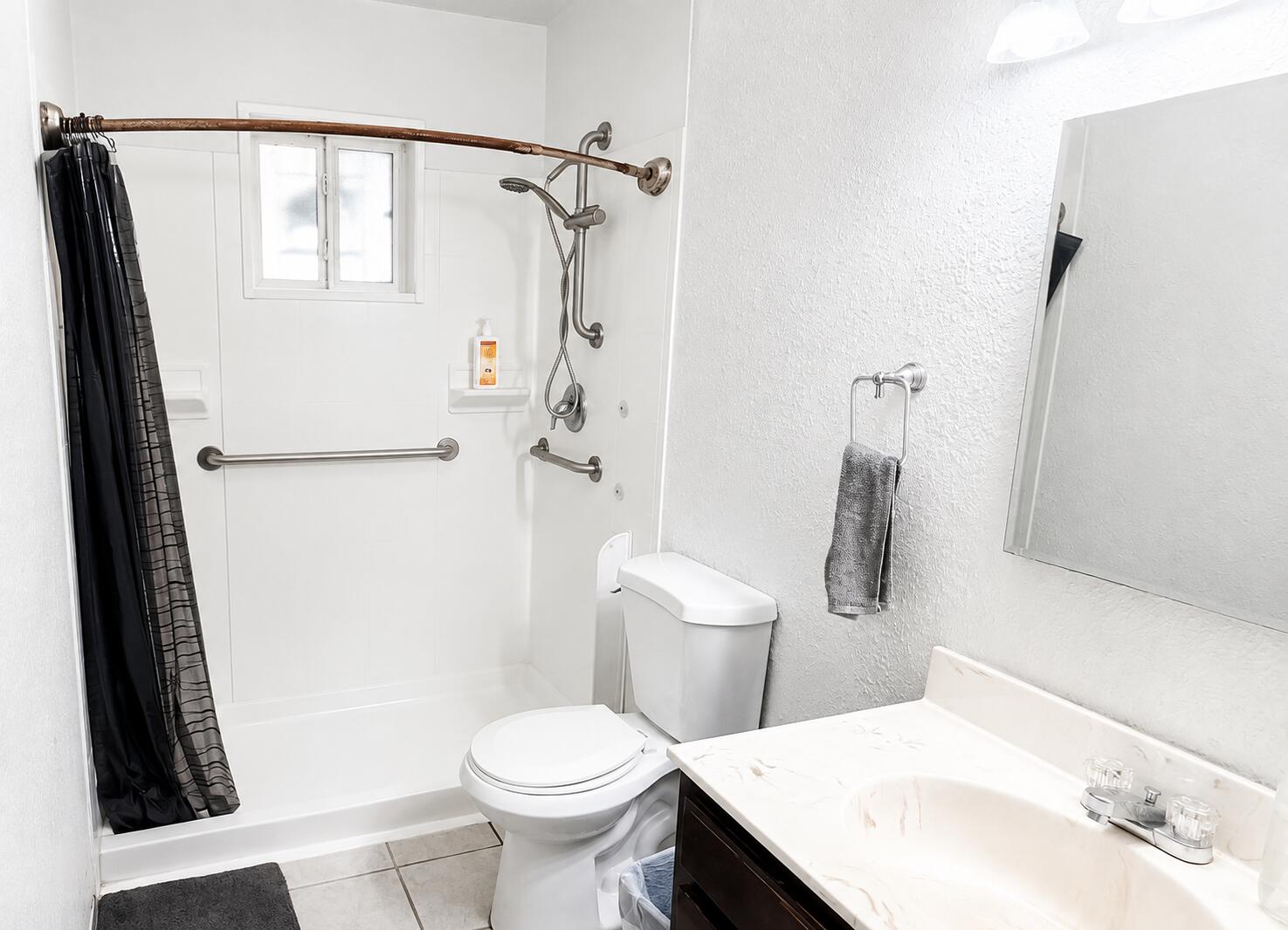 Photo 12 — 5105 5th Street SW