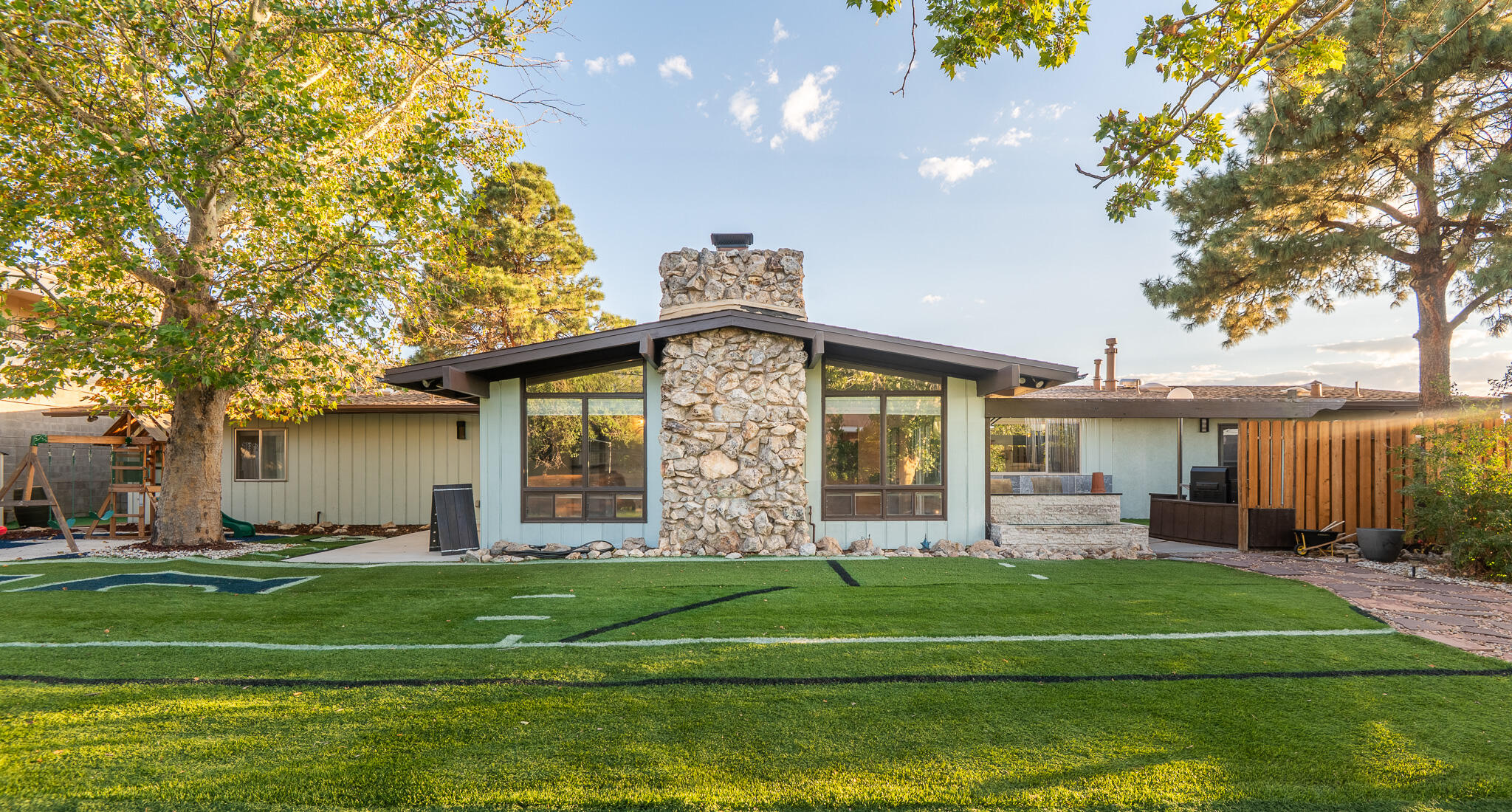 Photo 16 — 13501 Cedarbrook Avenue NE