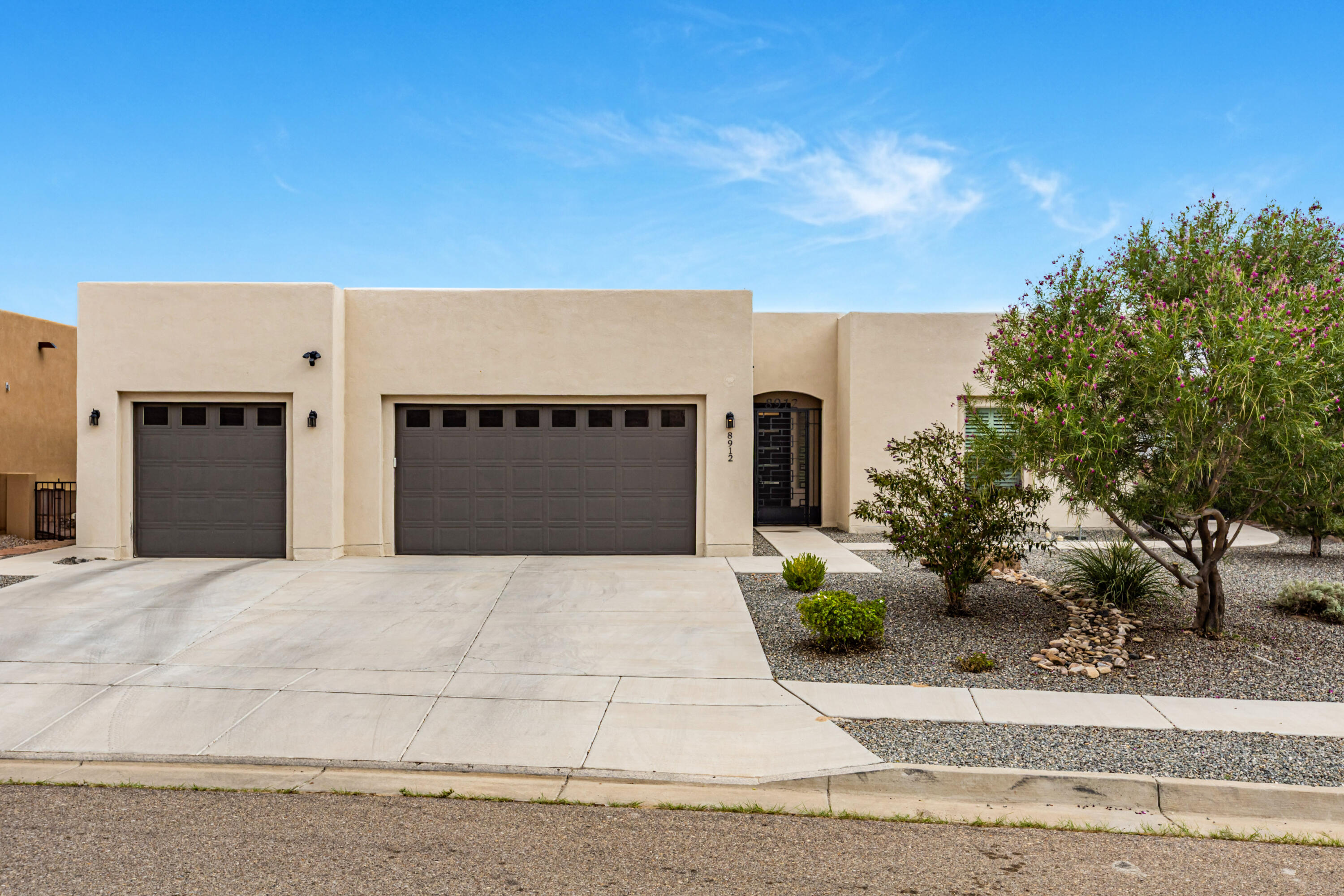 8912 Desert Rain Road NW, Albuquerque, NM 87120