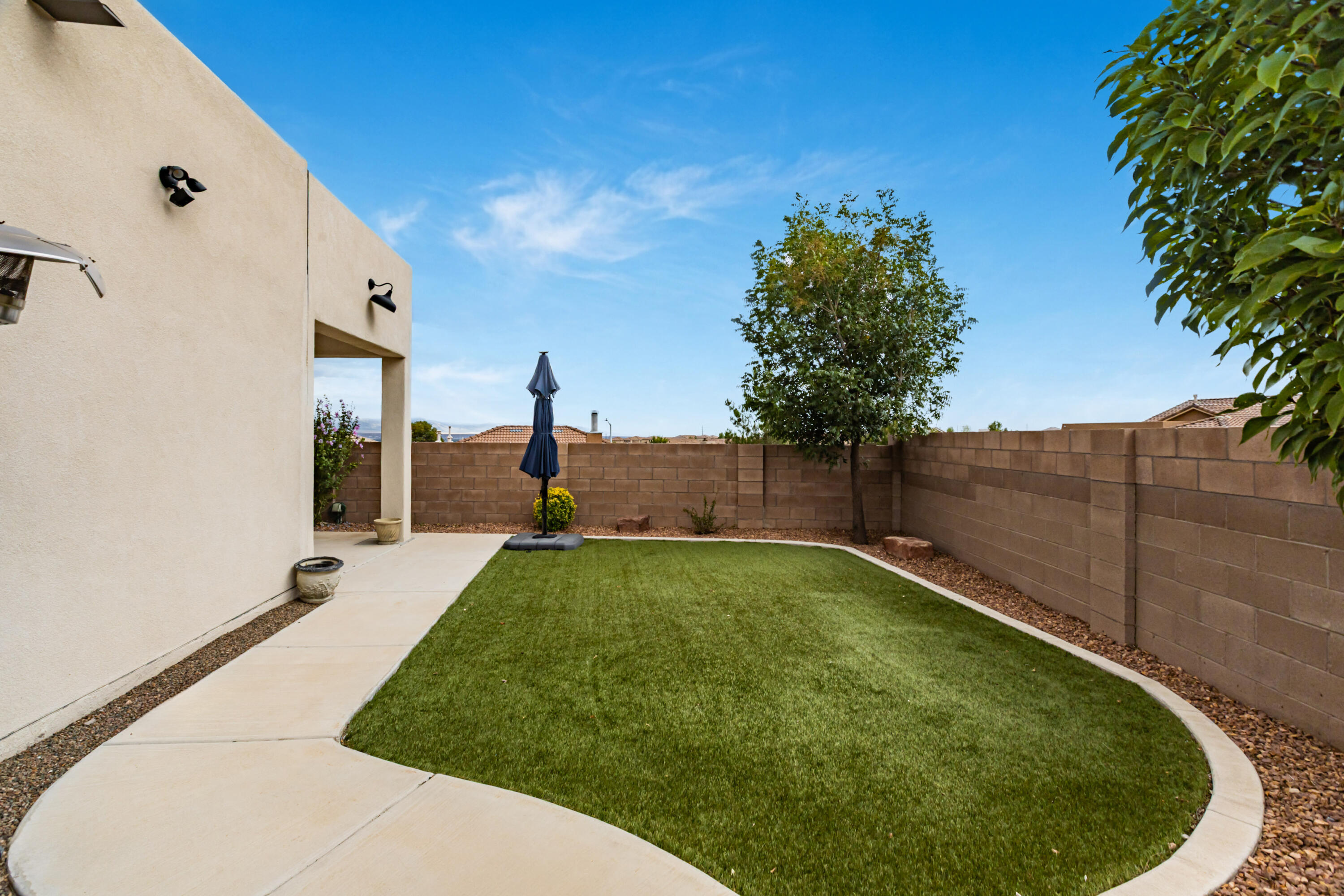 Photo 17 — 8912 Desert Rain Road NW