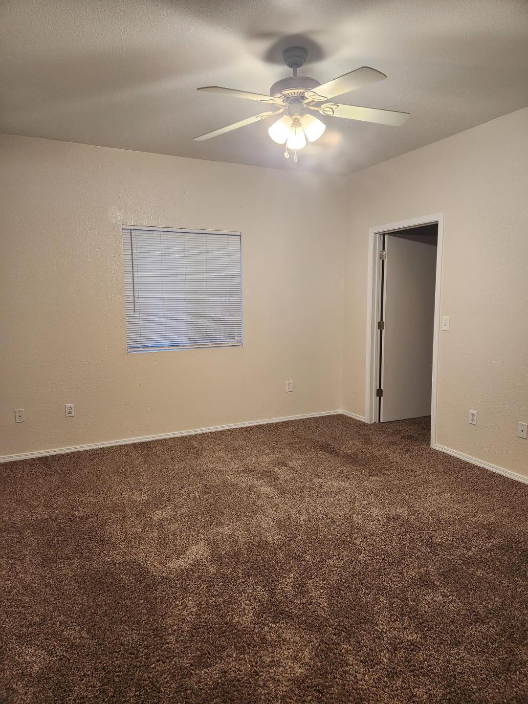 Photo 8 — 6800 Vista Del Norte NE 713