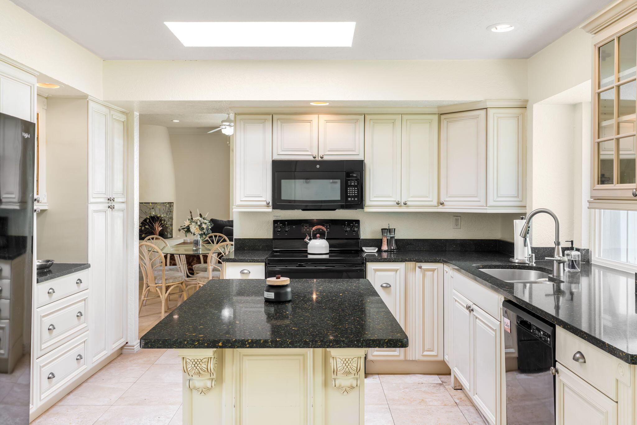 Photo 16 — 8105 Countrywood Road NE