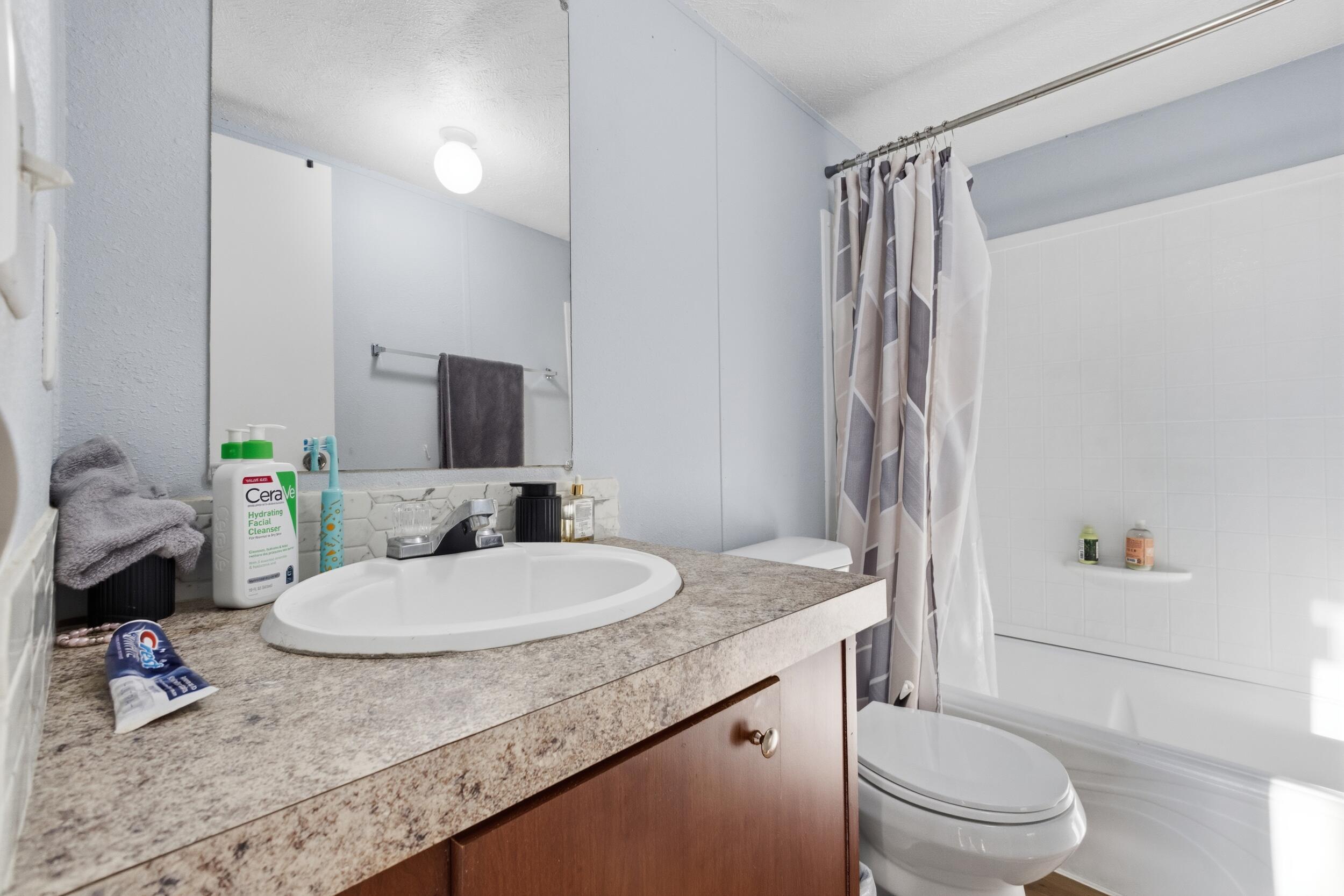 Photo 7 — 3811 Milan Court SW