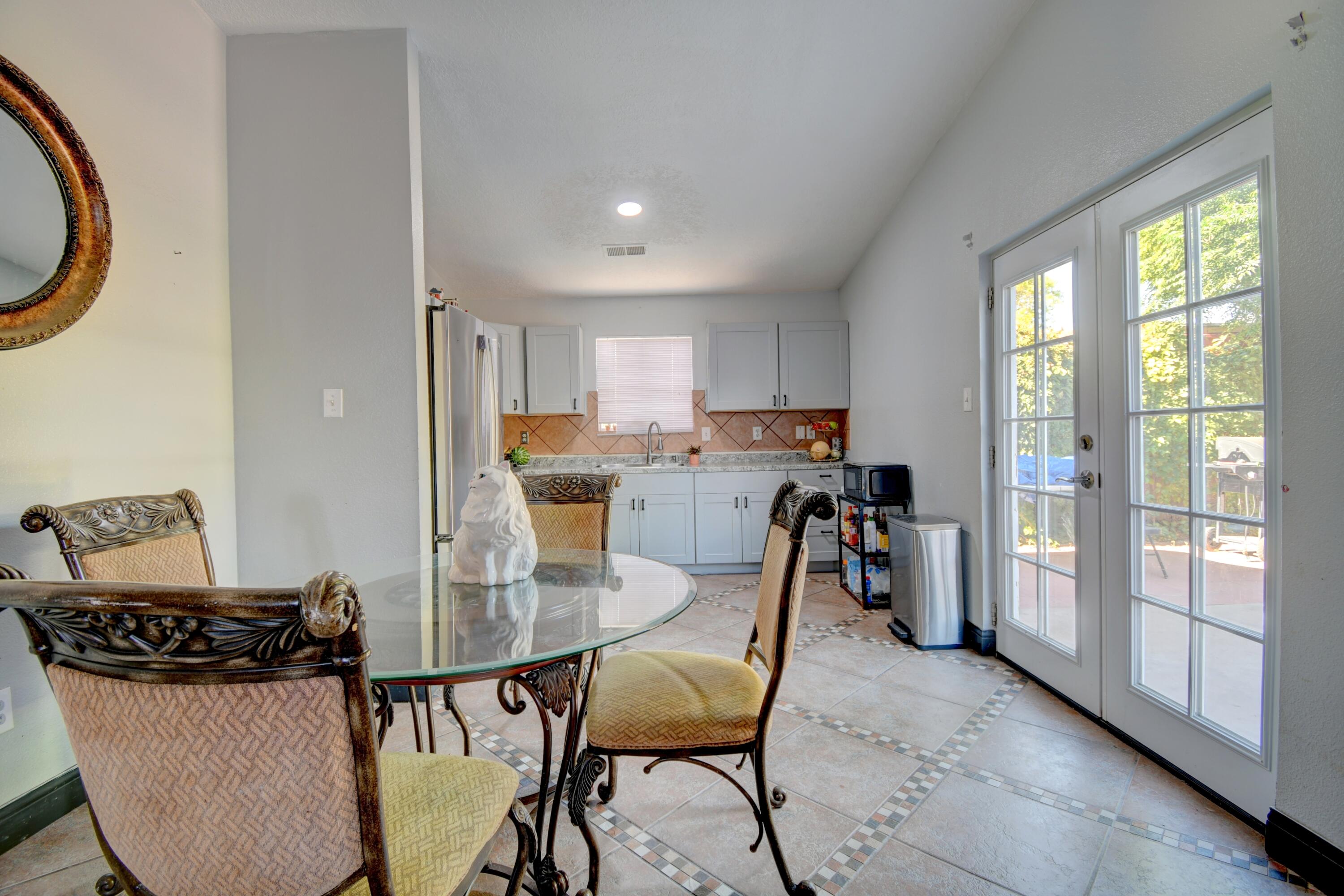 Photo 2 — 2305 Desert Wood Drive SW